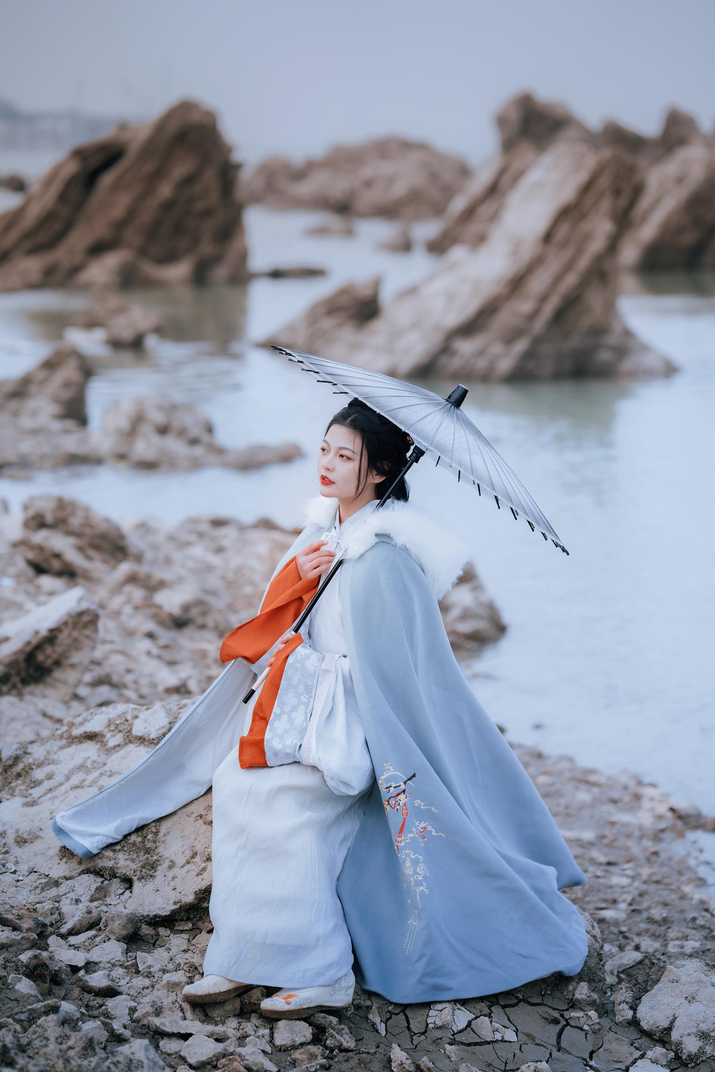 [YITUYU艺图语] 2022.03.04 远望 椰子 [24P/269MB]