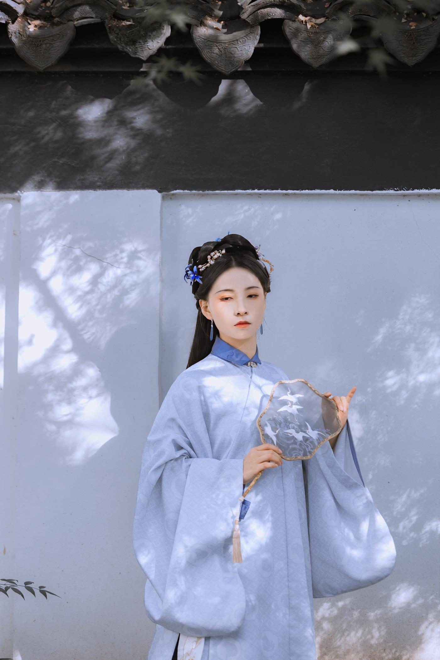 [YITUYU艺图语] 2022.02.15 蓝灵 一念 [37P/313MB]