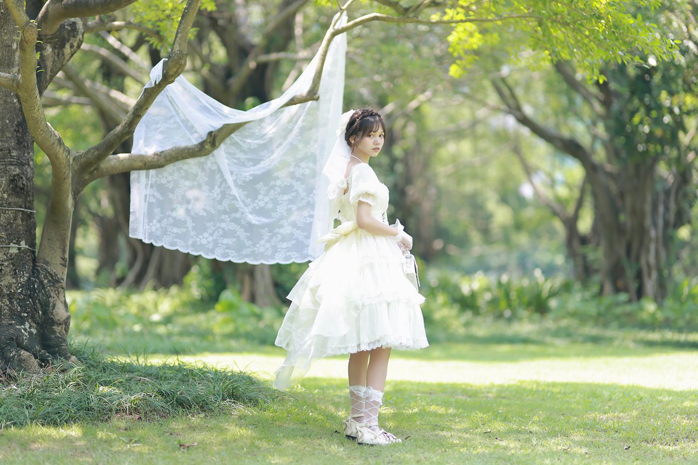 [YITUYU艺图语] 2022.02.25 芙拉小姐 欣雨 [34P/342MB]