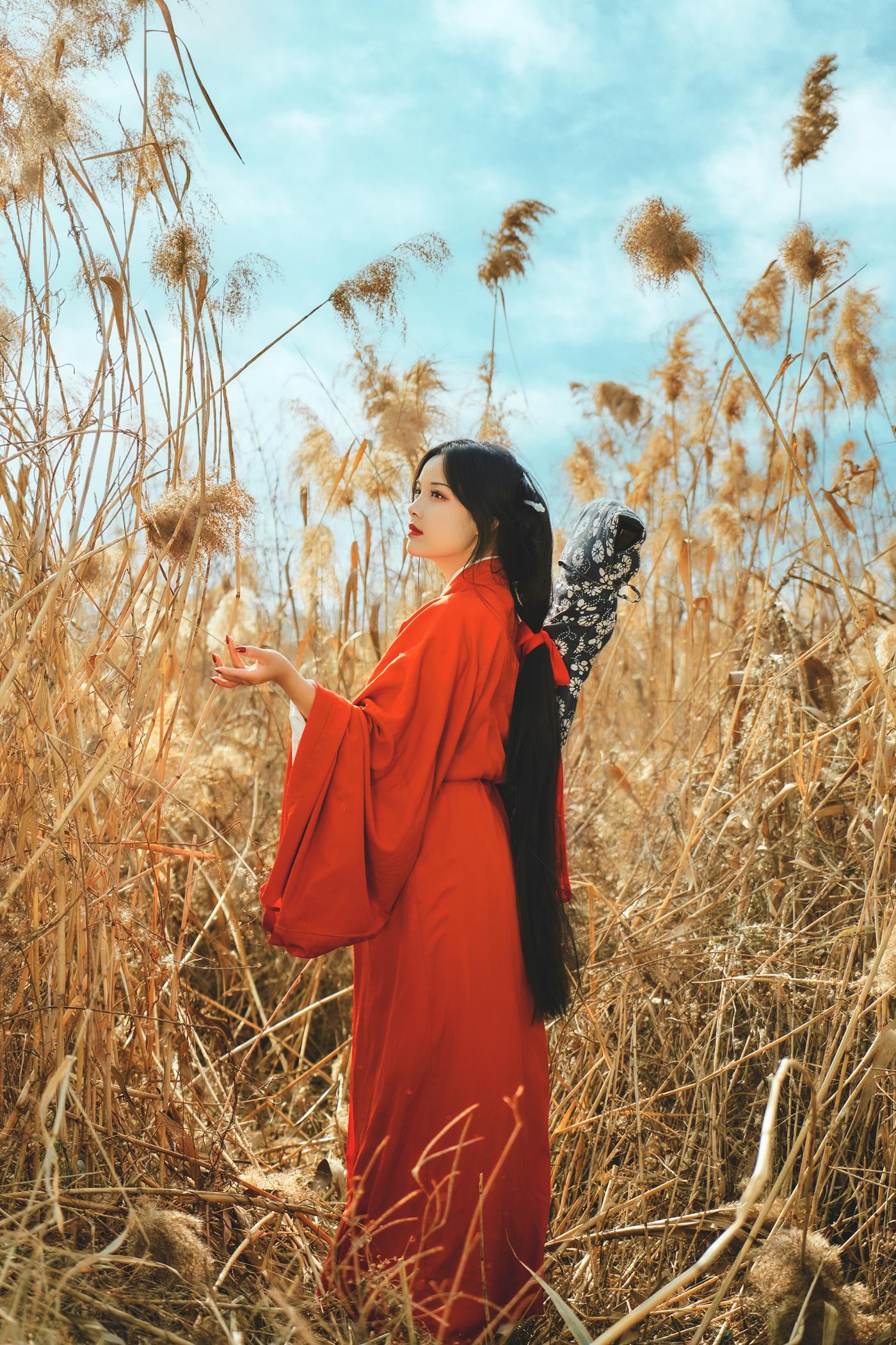 [YITUYU艺图语] 2022.02.25 芦苇乐修 南浔儿 [27P/275MB]