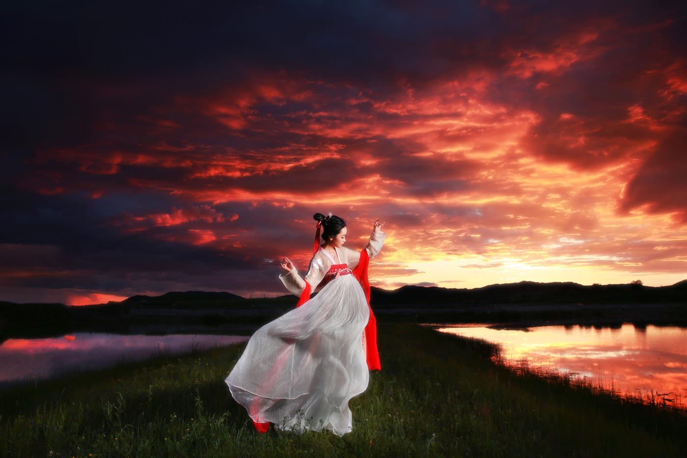 [YITUYU艺图语] 2022.02.20 在水一方 晶晶 [20P/247MB]