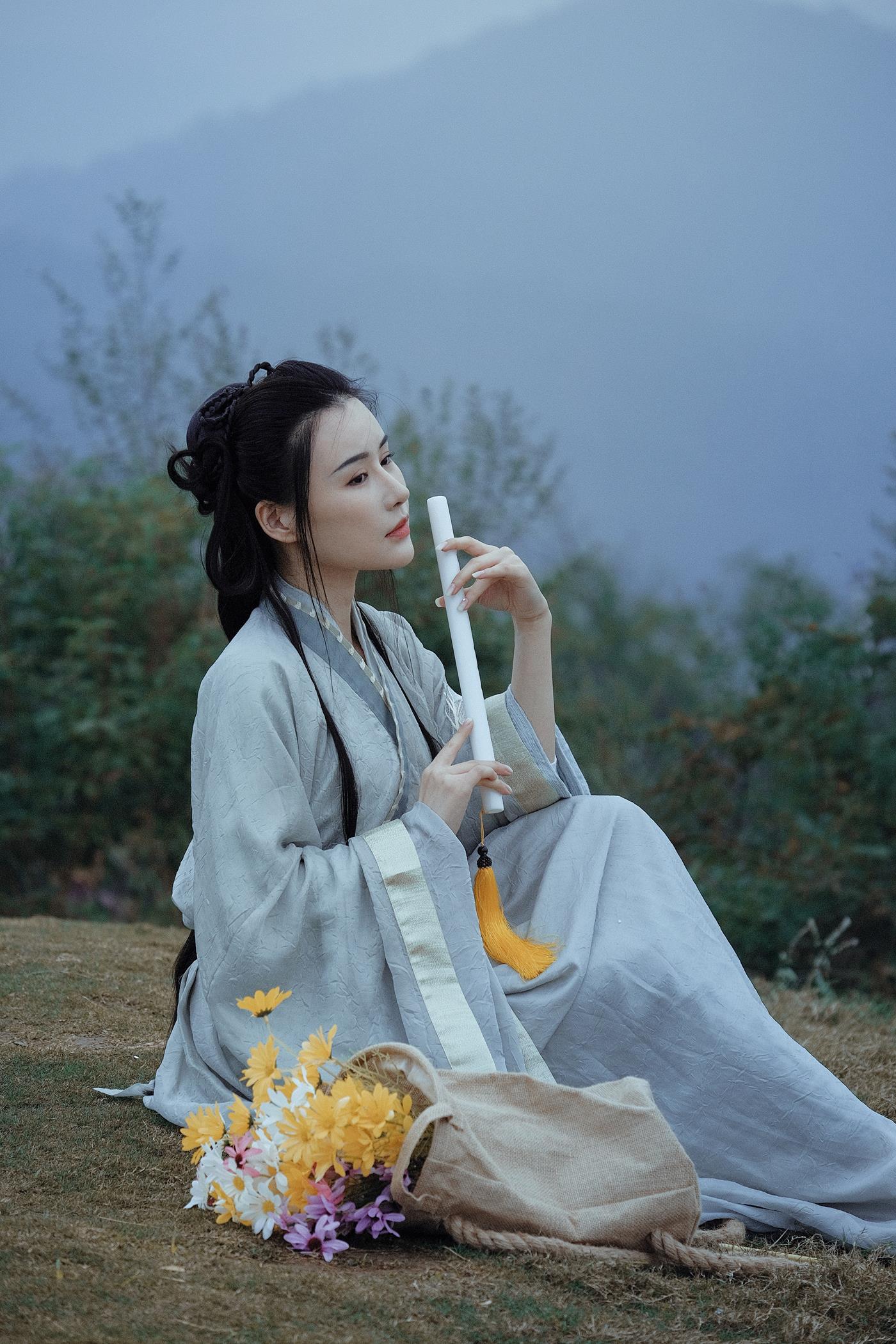 [YITUYU艺图语] 2022.02.22 远山无月见秋灯 雅熙 [26P/359MB]