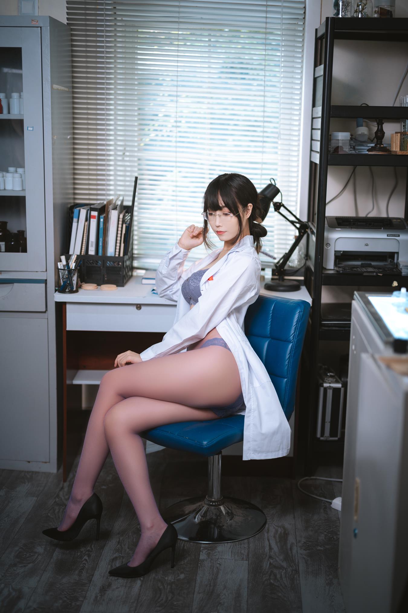 汪知子  医生姐姐 [34P/192MB]