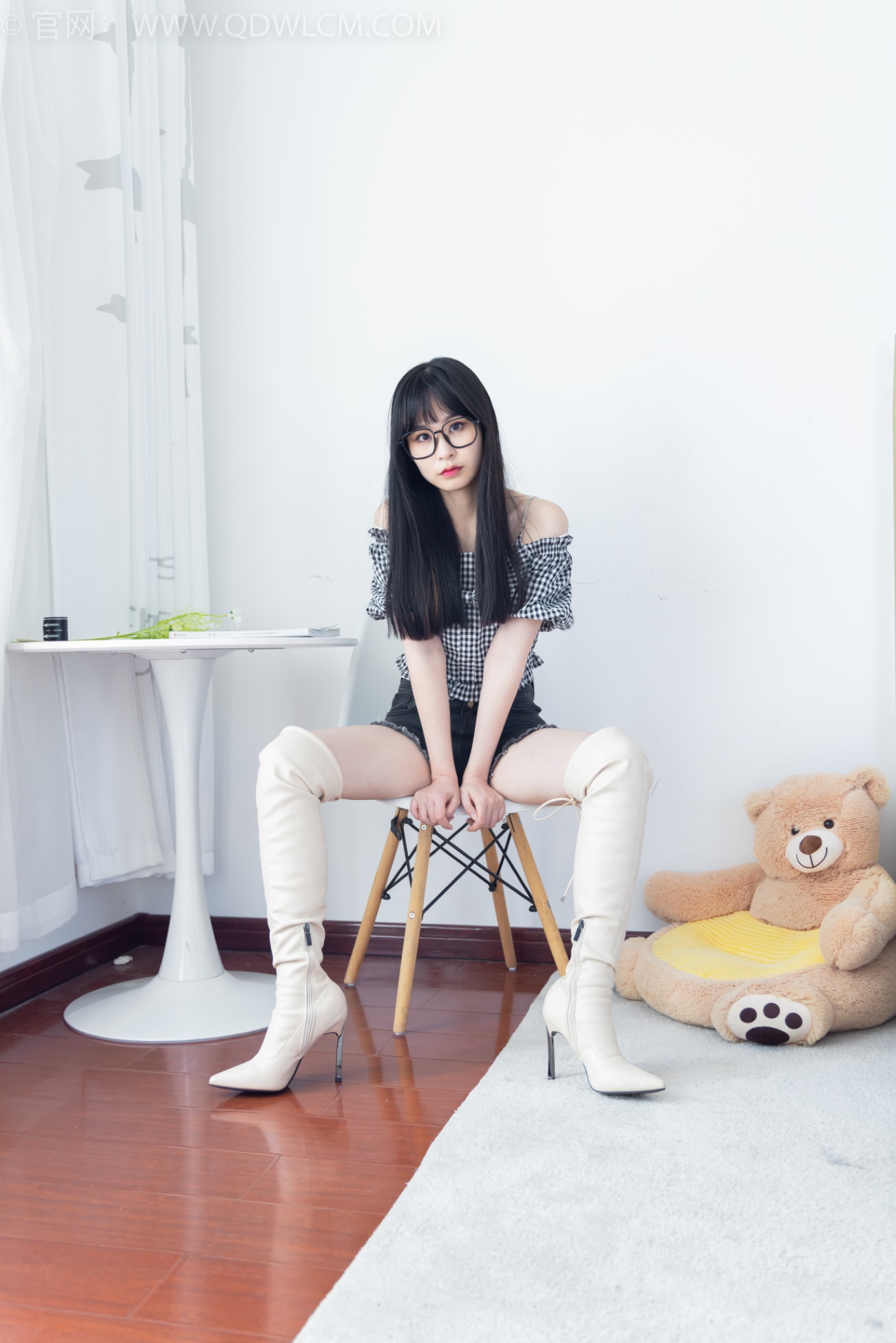 物恋传媒 NO.1446 兮兮-阳光甜蜜蜜[177P/1V/3.95GB]