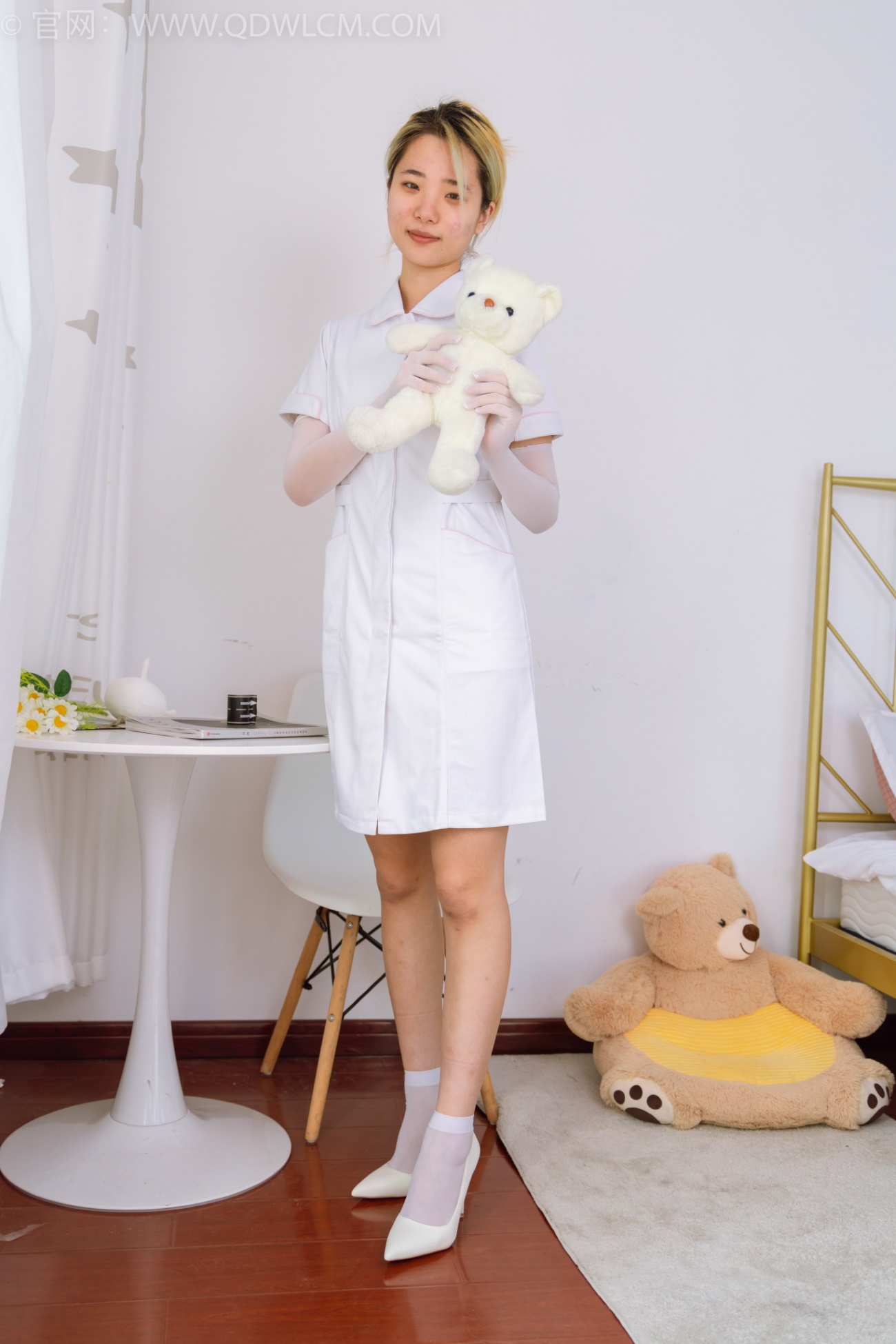 物恋传媒 NO.1447 姜姜-纯白棉花糖[150P/1V/3.84GB]