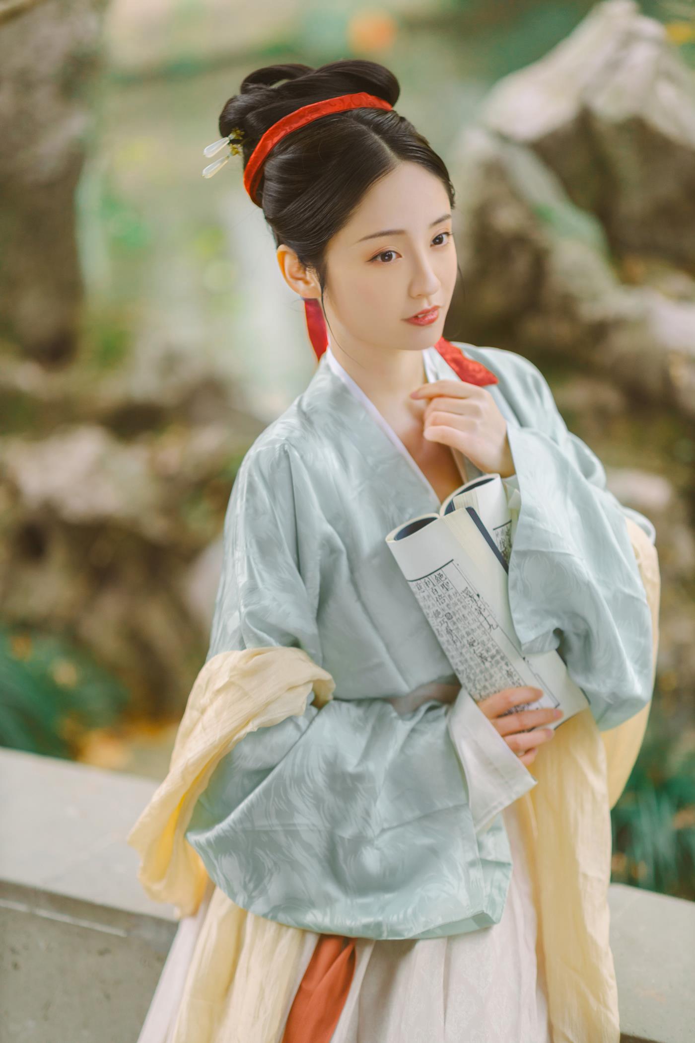 [YITUYU艺图语] 2022.02.27 山水风月皆下等，唯有眼前心上人 小温暖想要个大太阳 [25P/198MB]