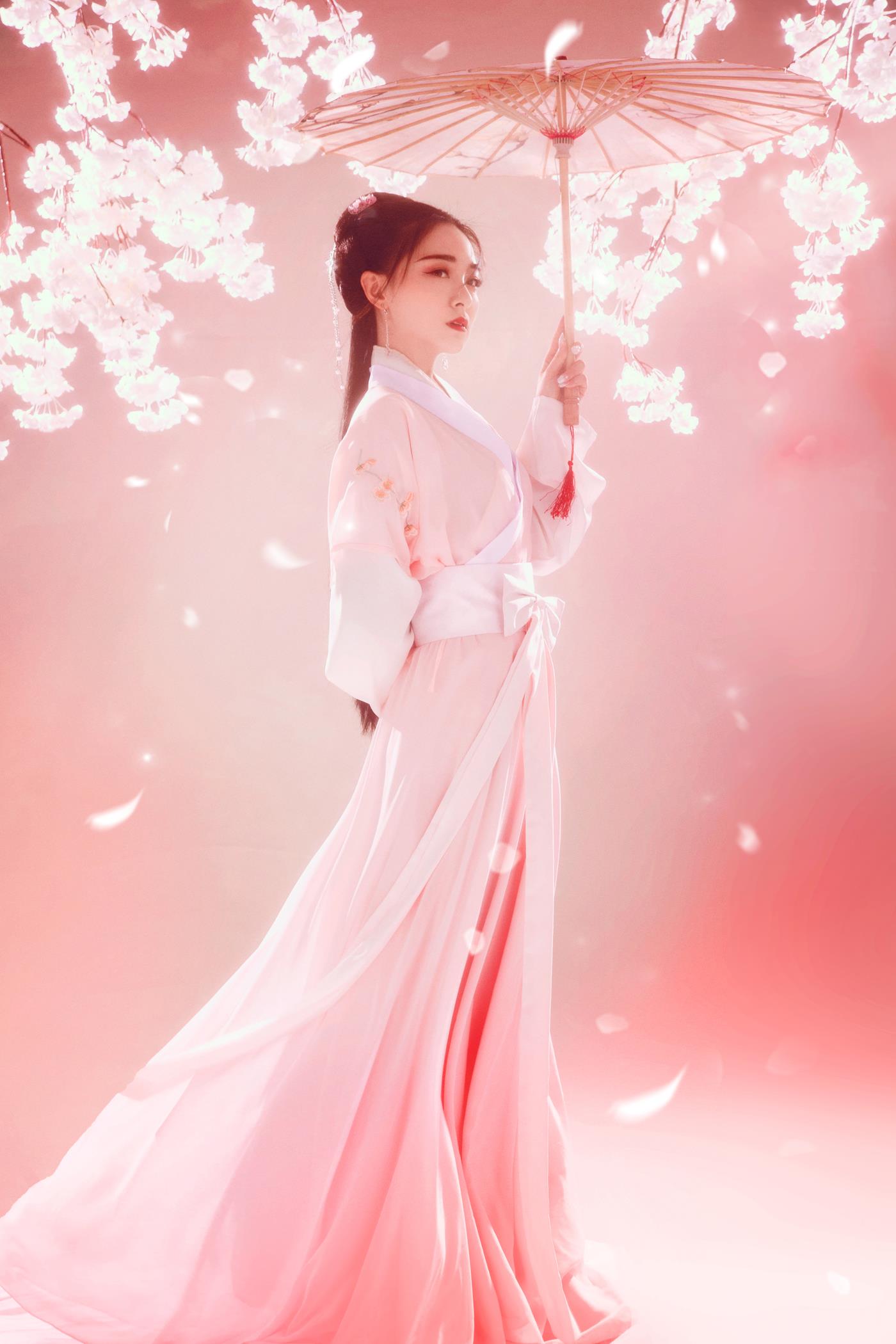 [YITUYU艺图语] 2022.02.18 桃憬洛 倩宝 [23P/666MB]