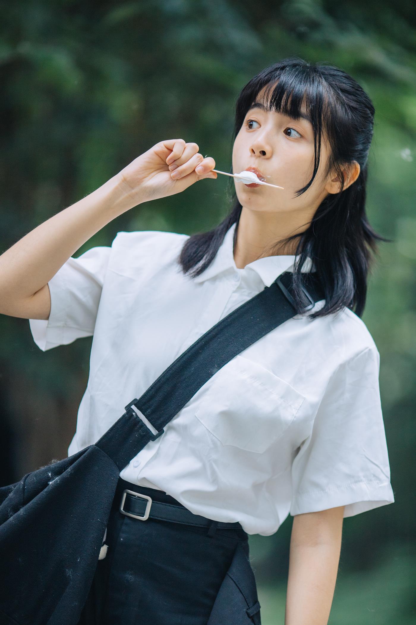 [YITUYU艺图语] 2022.02.23 薄荷味之夏 小菊菊菊菊菊子_jiu [25P/141MB]