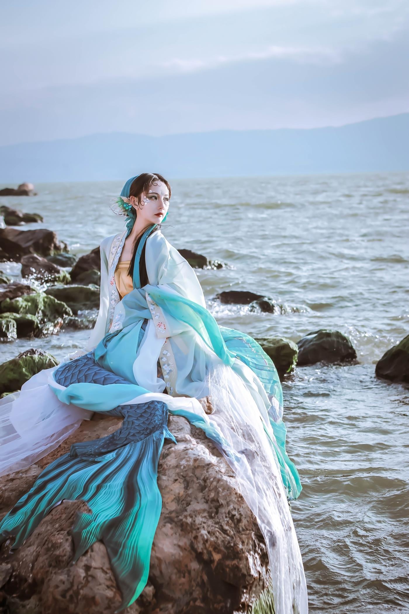 [YITUYU艺图语] 2022.02.17 青鱼 苏苏 [20P/188MB]