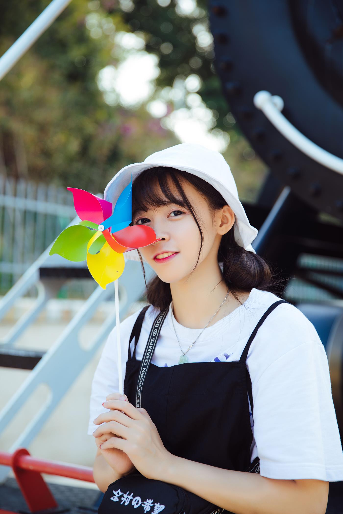 [YITUYU艺图语] 2022.02.21 她的微笑 慕容寒冰_ [29P/177MB]