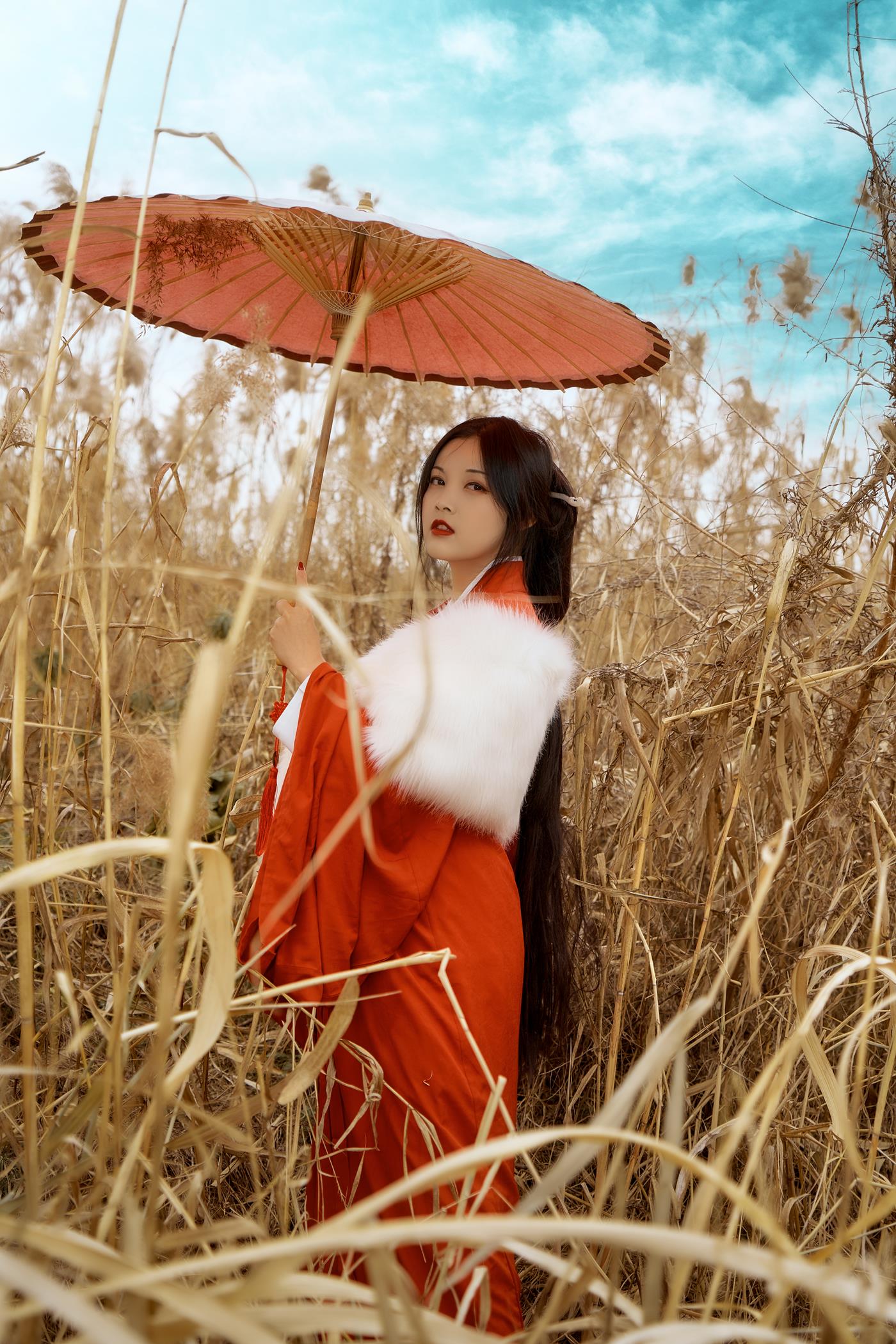 [YITUYU艺图语] 2022.02.25 芦苇乐修 南浔儿 [27P/275MB]