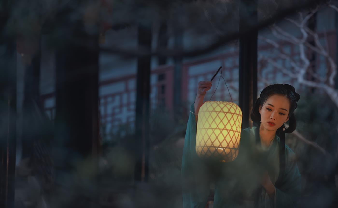 [YITUYU艺图语] 2022.03.01 清平误 鹿呦 [28P/333MB]