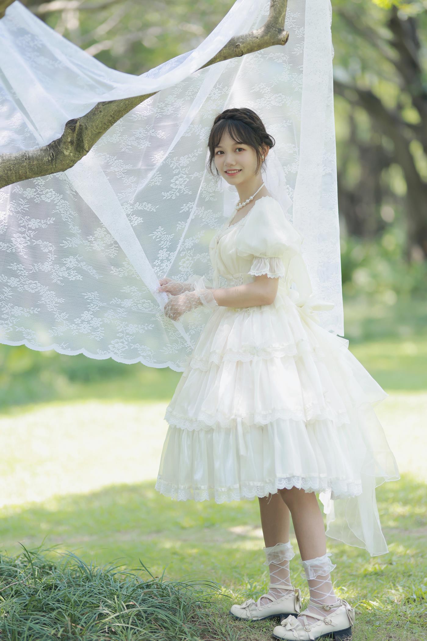 [YITUYU艺图语] 2022.02.25 芙拉小姐 欣雨 [34P/342MB]