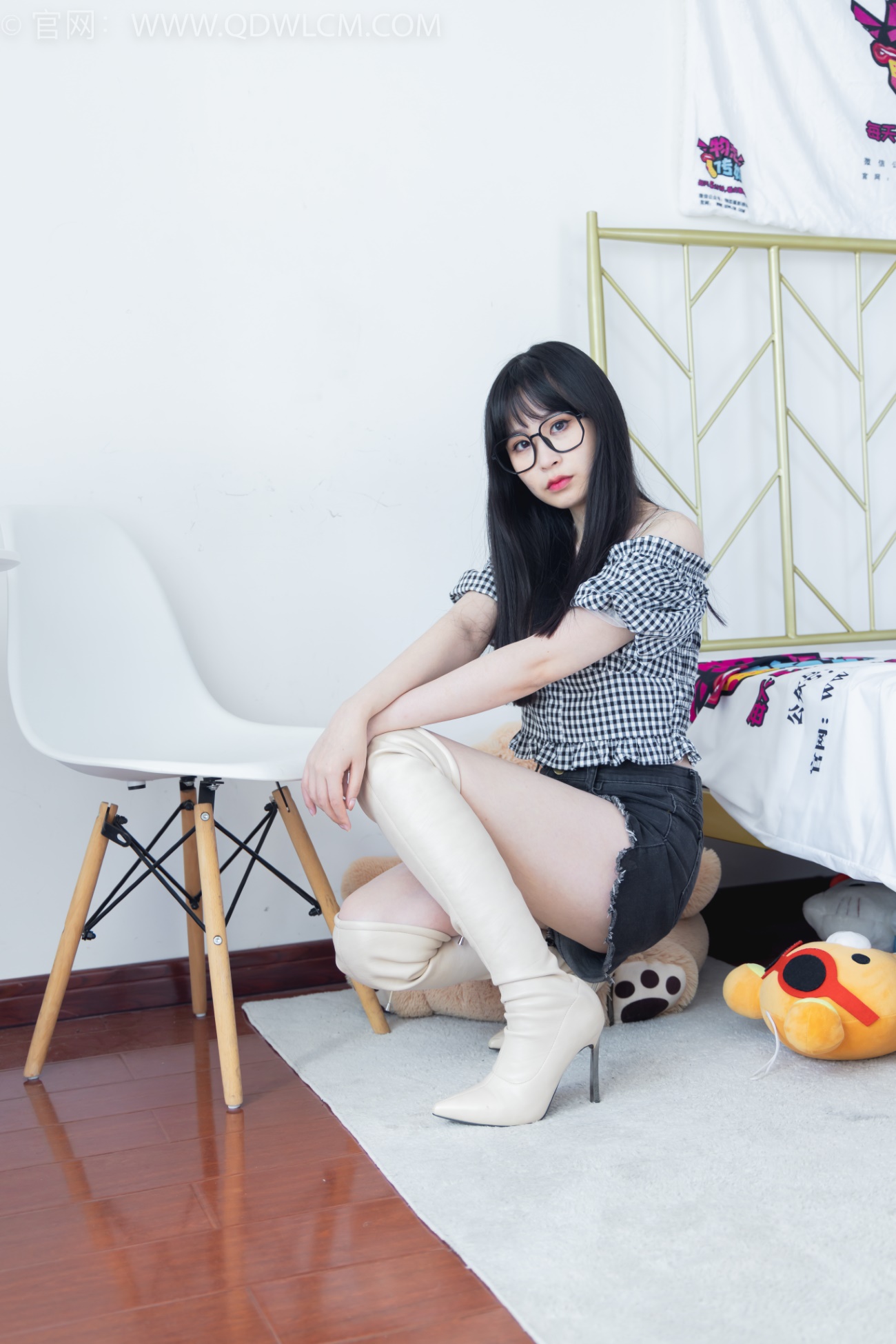 物恋传媒 NO.1446 兮兮-阳光甜蜜蜜[177P/1V/3.95GB]