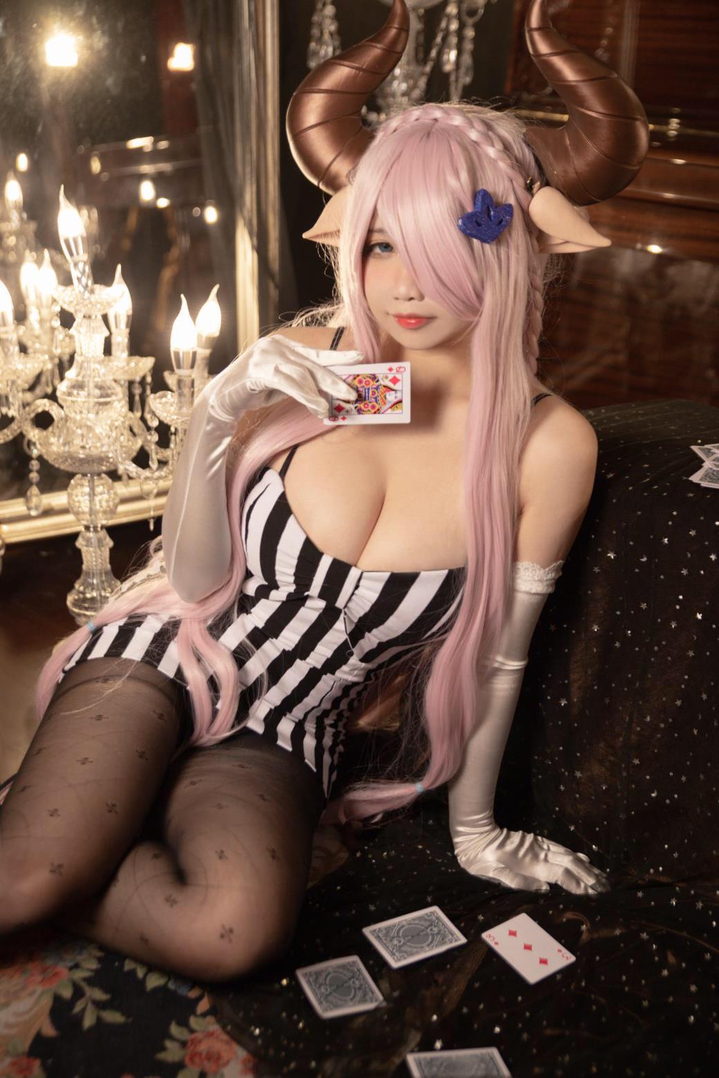 贞子蜜桃 - 娜露梅亚礼服[35P/441MB]