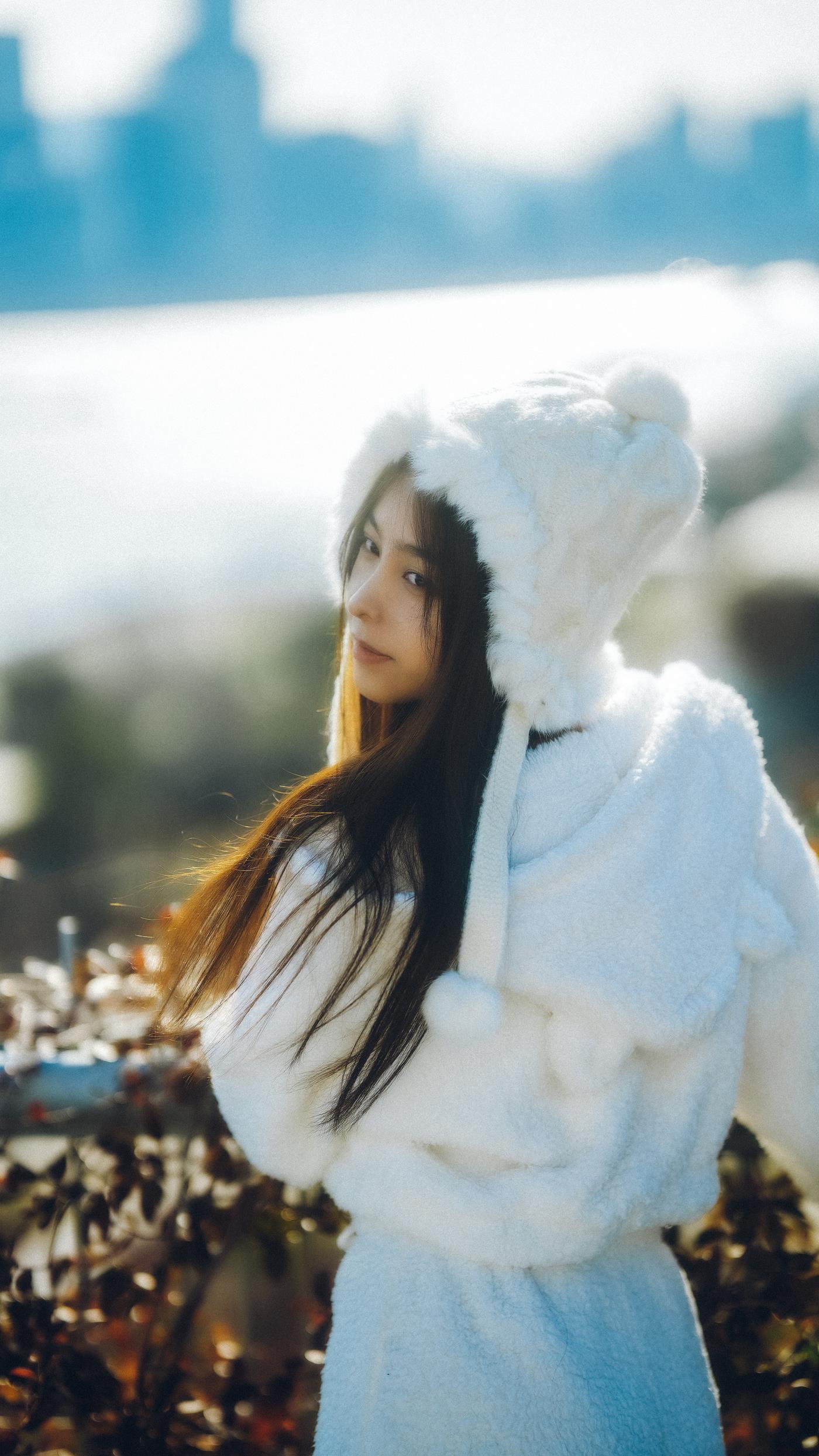 [YITUYU艺图语] 2022.03.05 冬日暖阳 小浦 [43P/573MB]