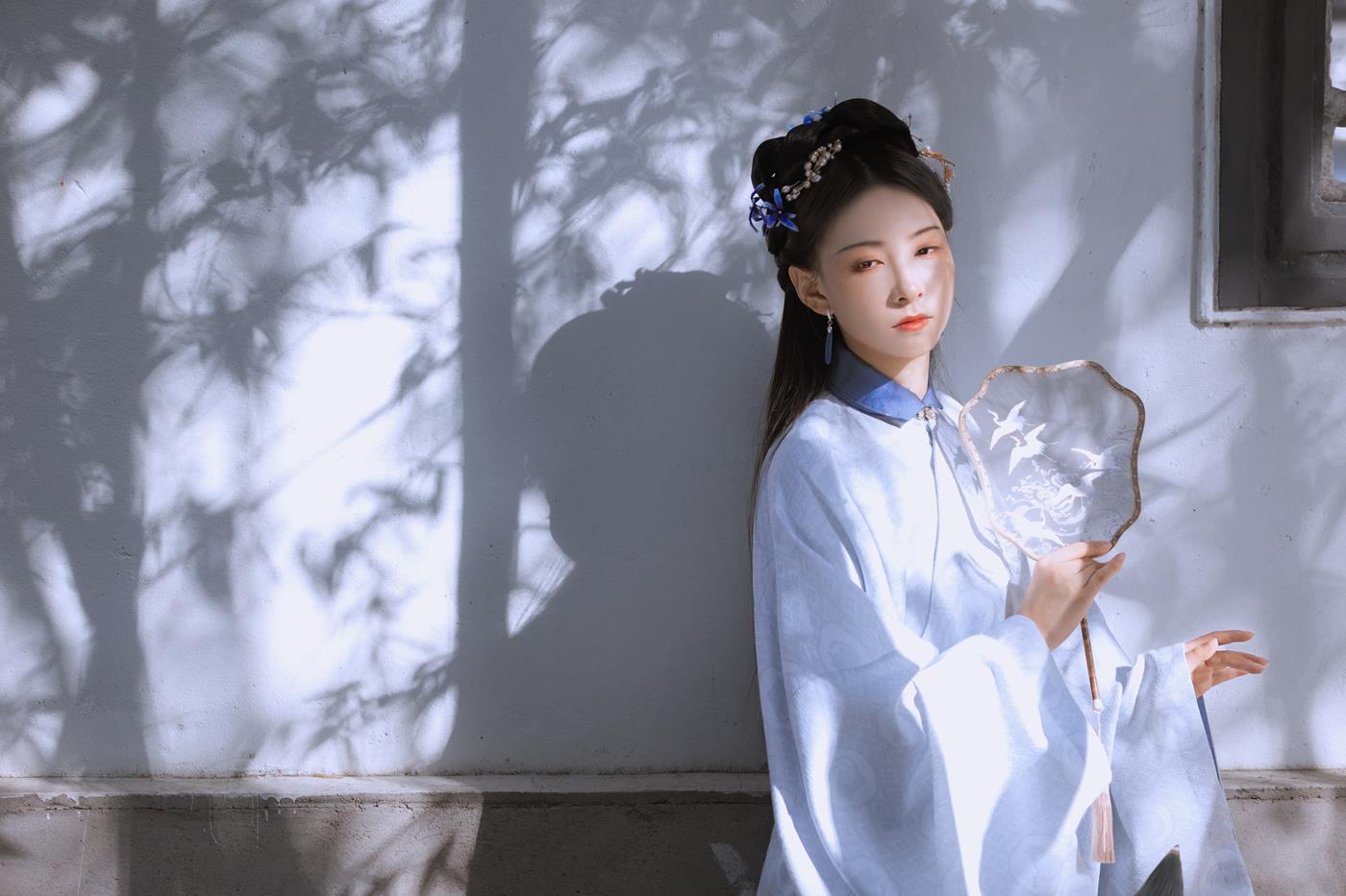 [YITUYU艺图语] 2022.02.15 蓝灵 一念 [37P/313MB]