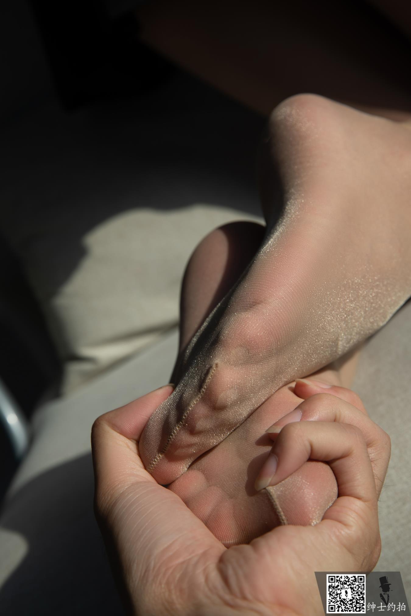 SHENSHI绅士 - SS154 李欣 [44P/148MB]