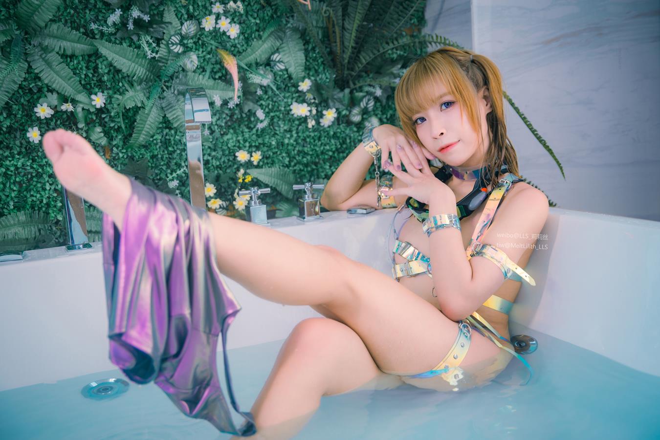 莉莉丝 - 死库水 [44P/339MB]