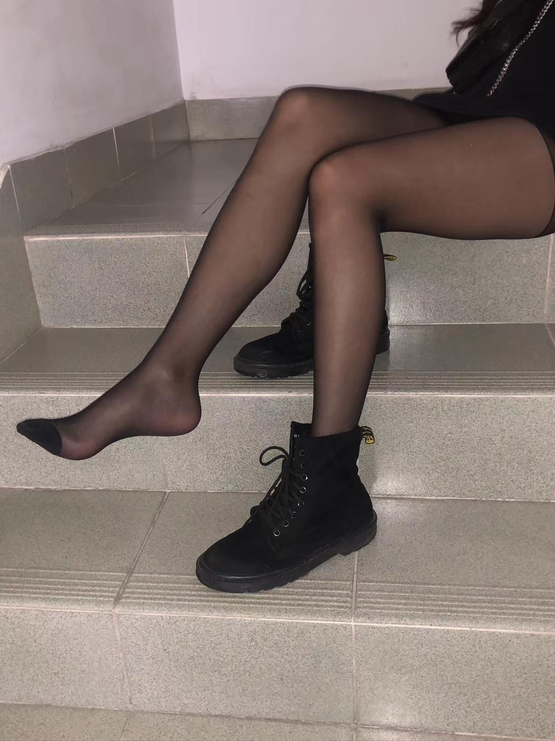 无敌的小姨妈微信朋友圈高级收费资源下载2 [1479P/69V/1.16GB]