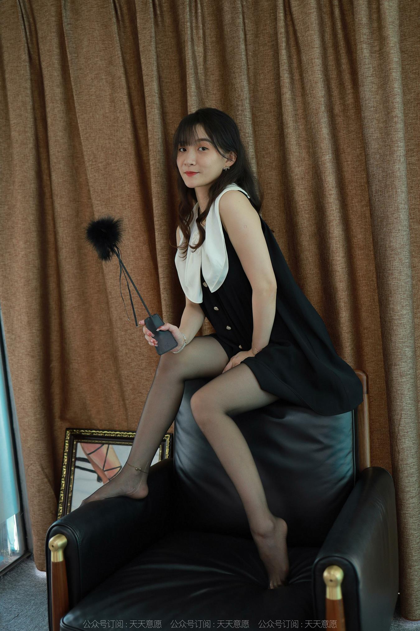 [IESS异思趣向] 2022.07.18 丝享家1151：秋秋《甜辣教主》[89P/153MB]
