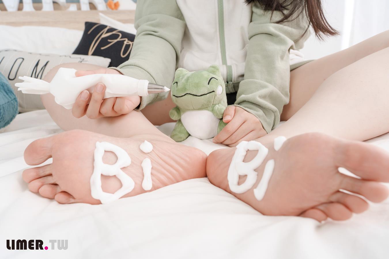 Limerence原创 NO.029 BiBi足盒激萌替身VS脚底TK[165P/1V/2.41GB]