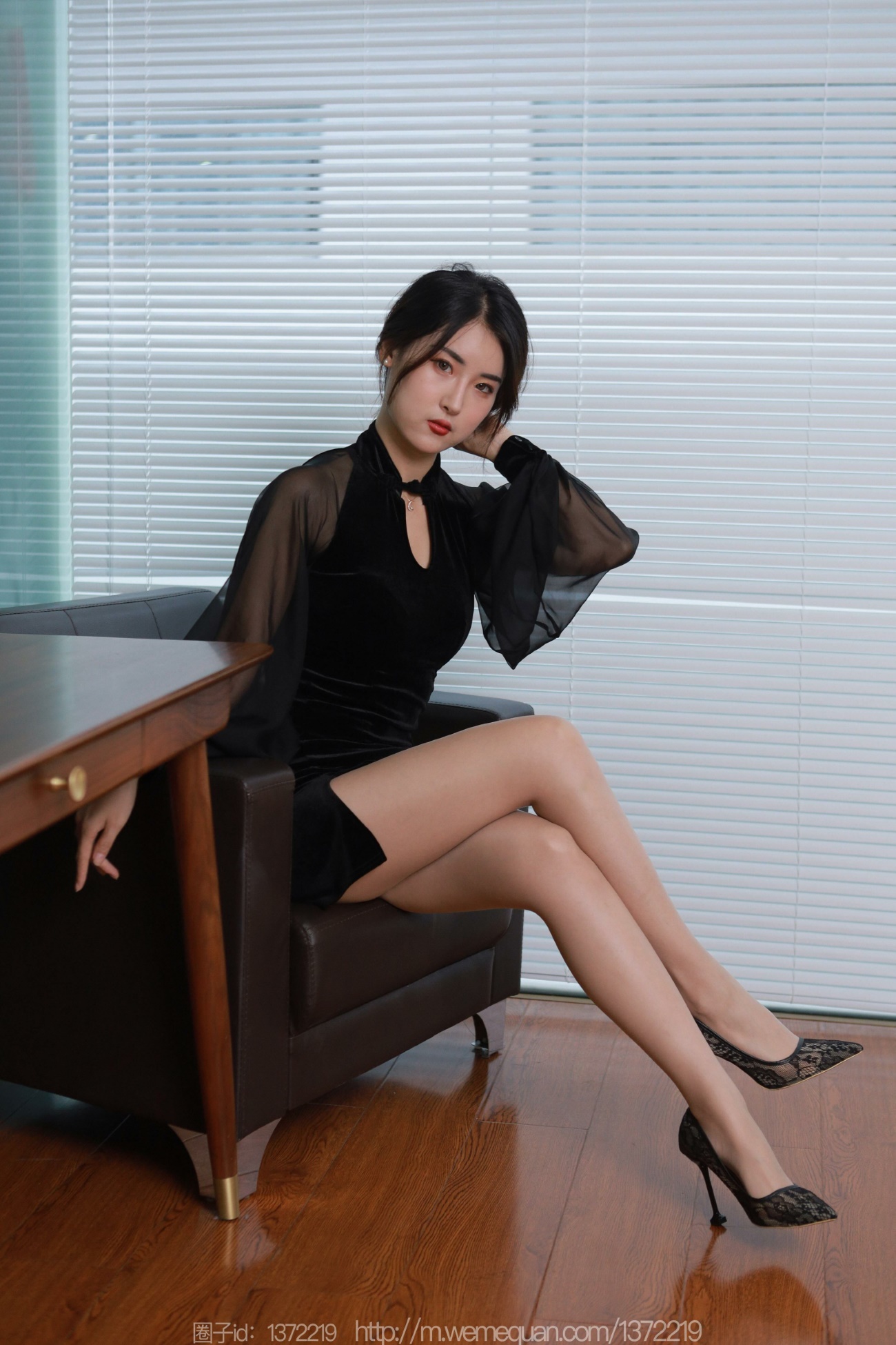 [IESS异思趣向] 耽丝 2022.12.14 小宝 [86P/90MB]