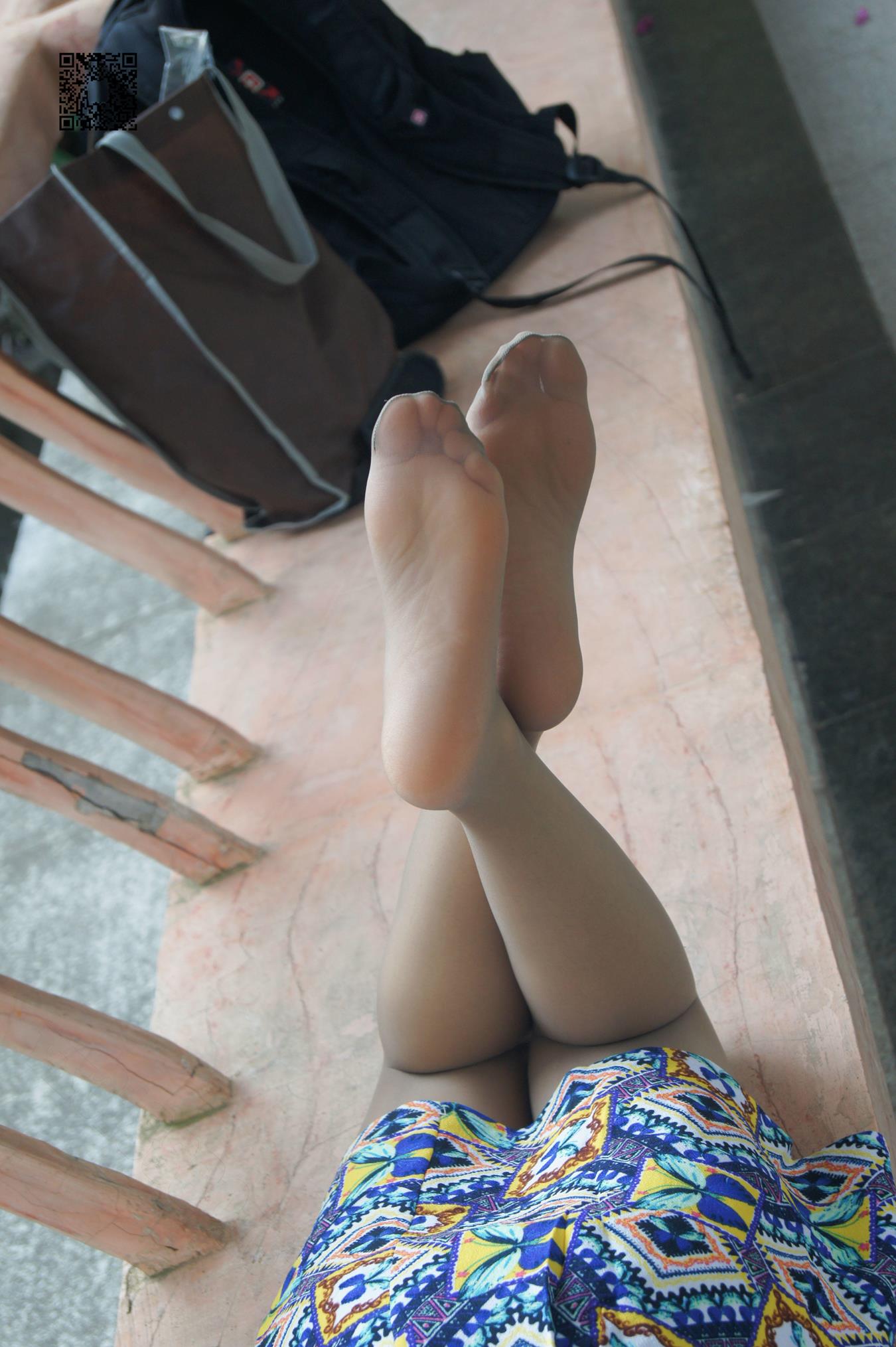 [MussGirl慕丝女郎] 学妹系列 22 她是一名白衣天使-每足特写2 [111P/122MB]