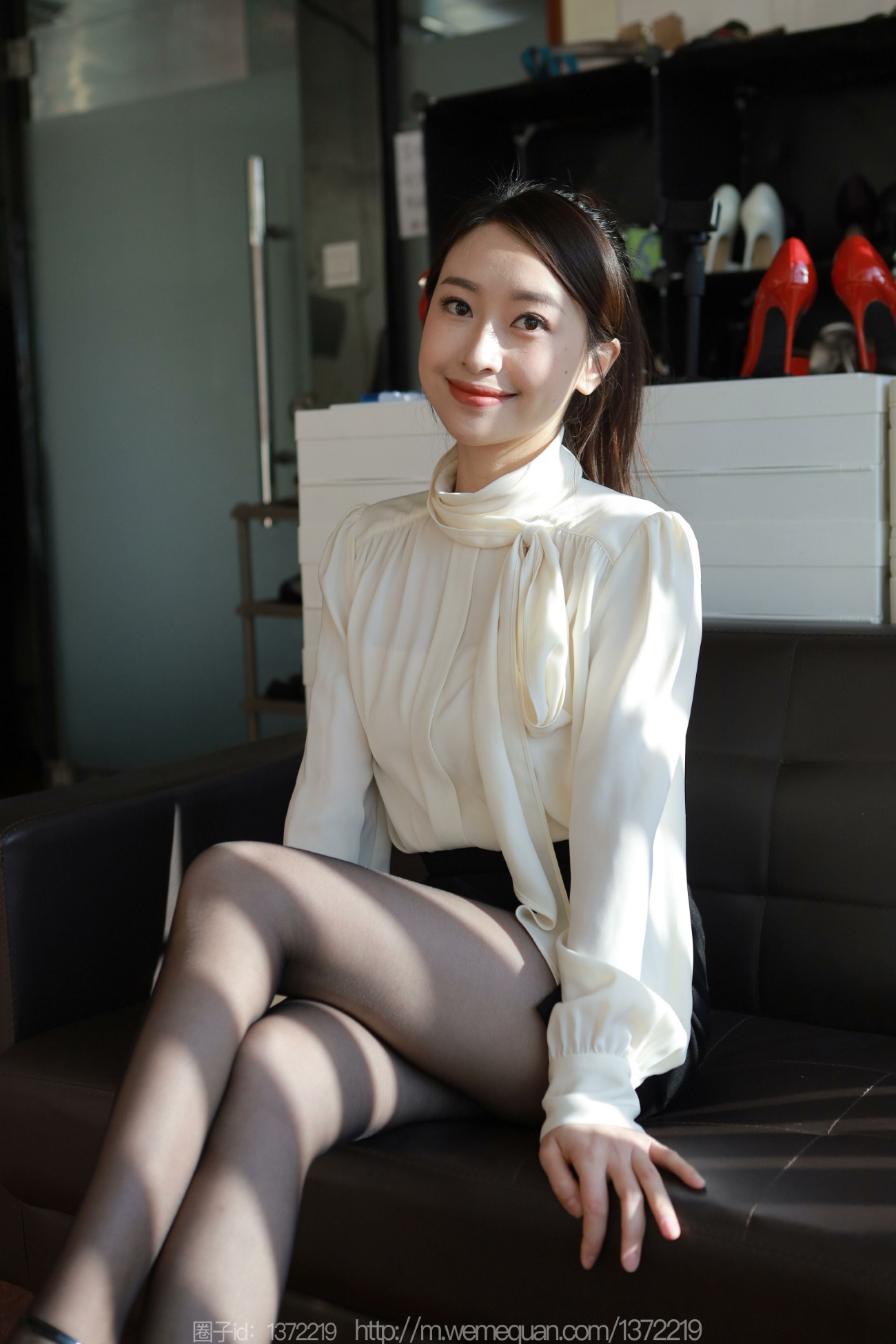 [IESS异思趣向] 耽丝 2022.12.25 小婕 [83P/87M]