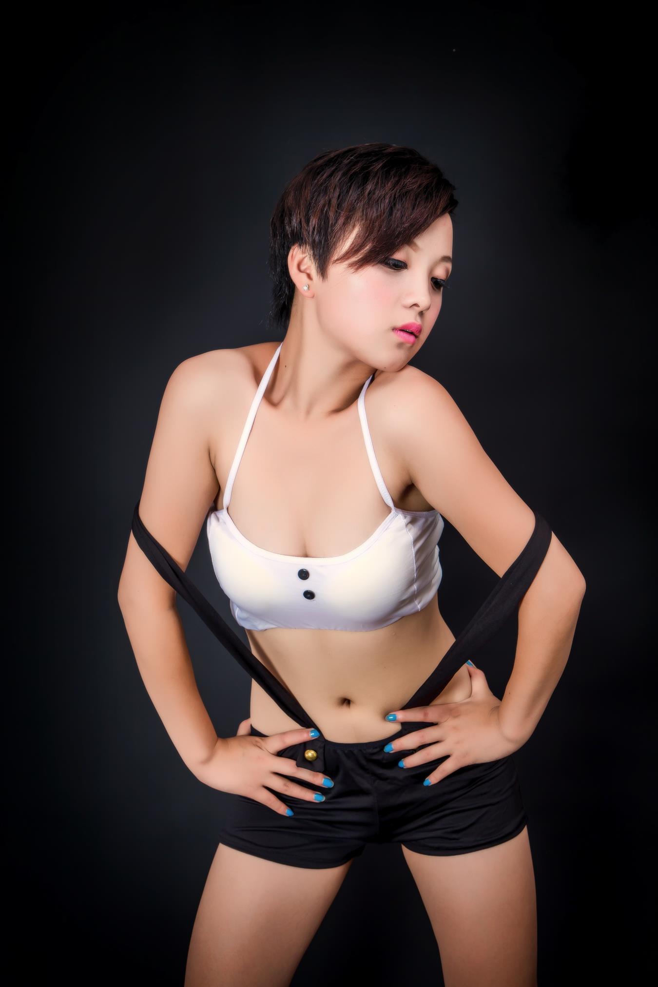 大名模网 年费/永久专享合辑打包下载（此合辑持续更新）