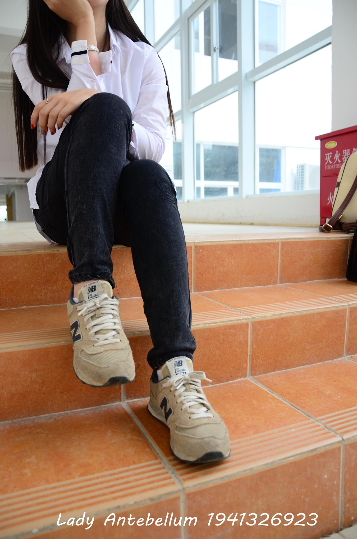 [战前女神] 美腿美足精品摄影套图 083 [72P/141MB]