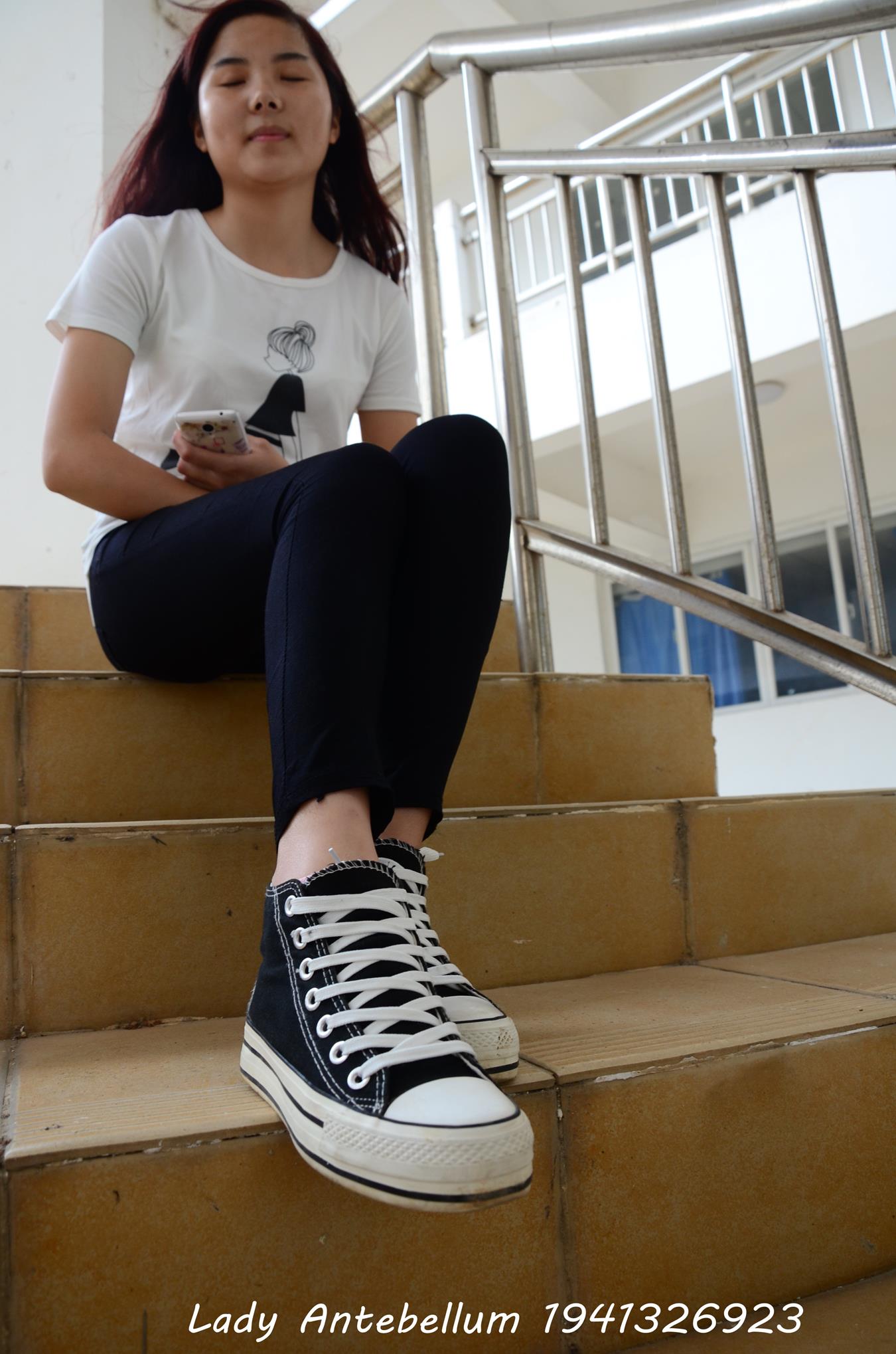 [战前女神] 美腿美足精品摄影套图 085 [79P/136MB]