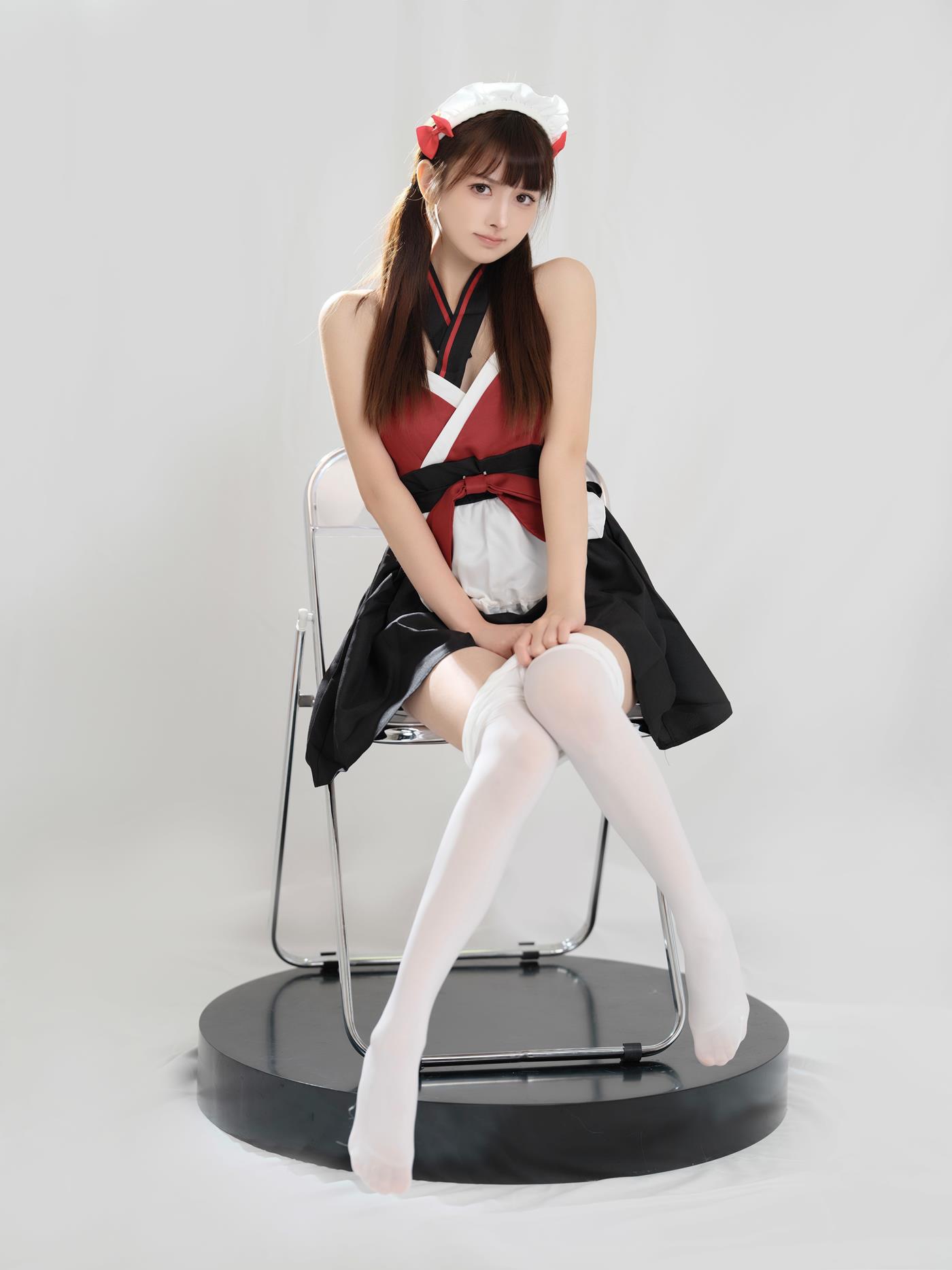 河豚抚子 红衣小女仆 [25P/72MB]