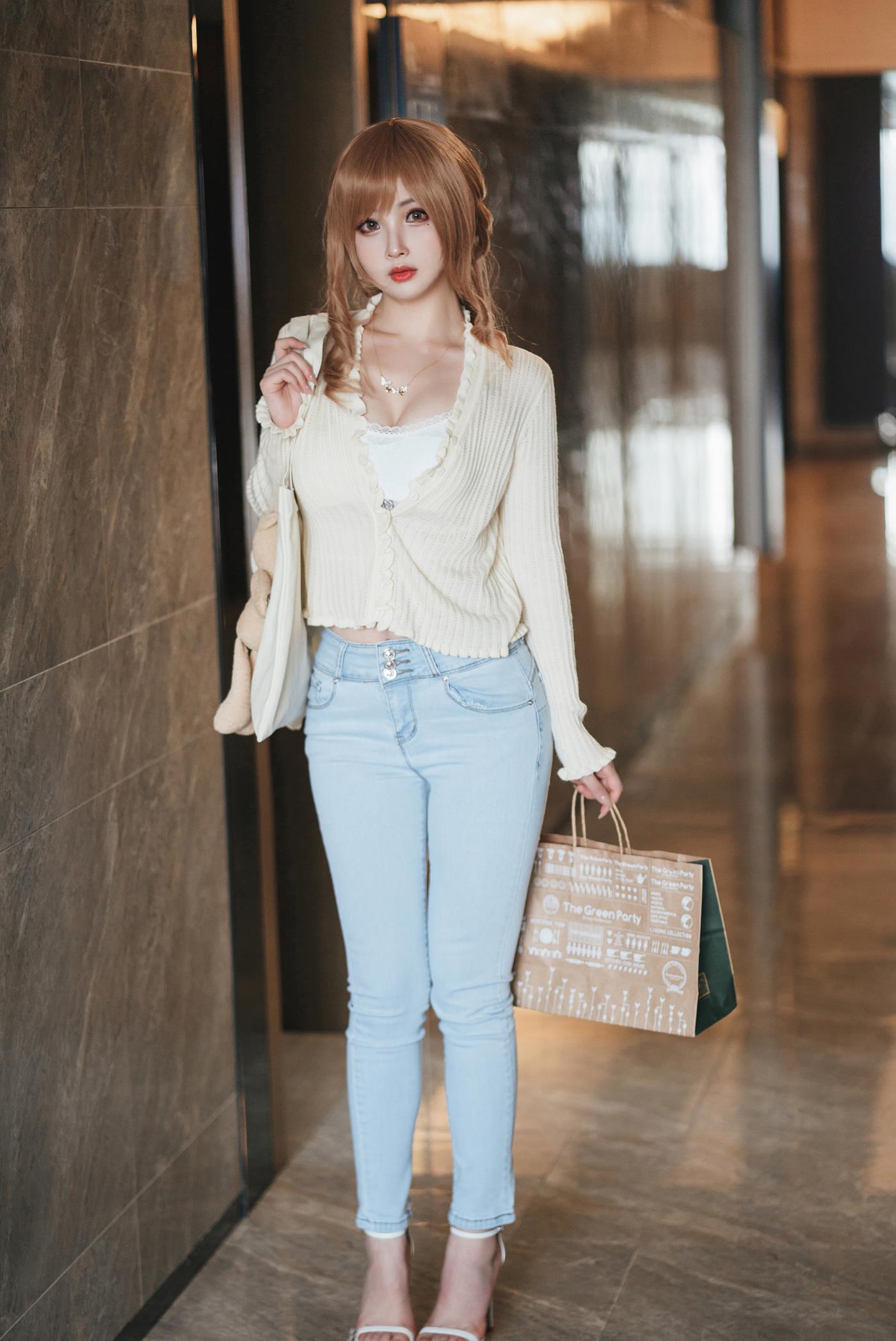 rioko凉凉子(肉扣热热子)  - 人妻[26P/481MB]