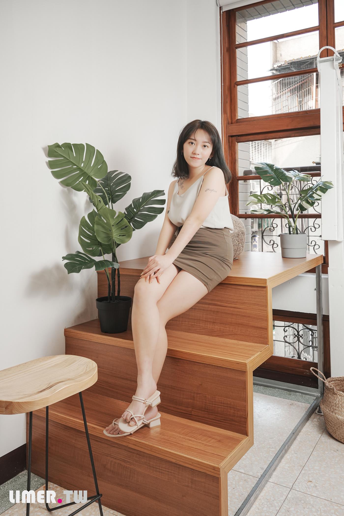 Limerence原创 NO.046 素人Una 凉鞋抹润滑膏[161P/1V/3.69GB]