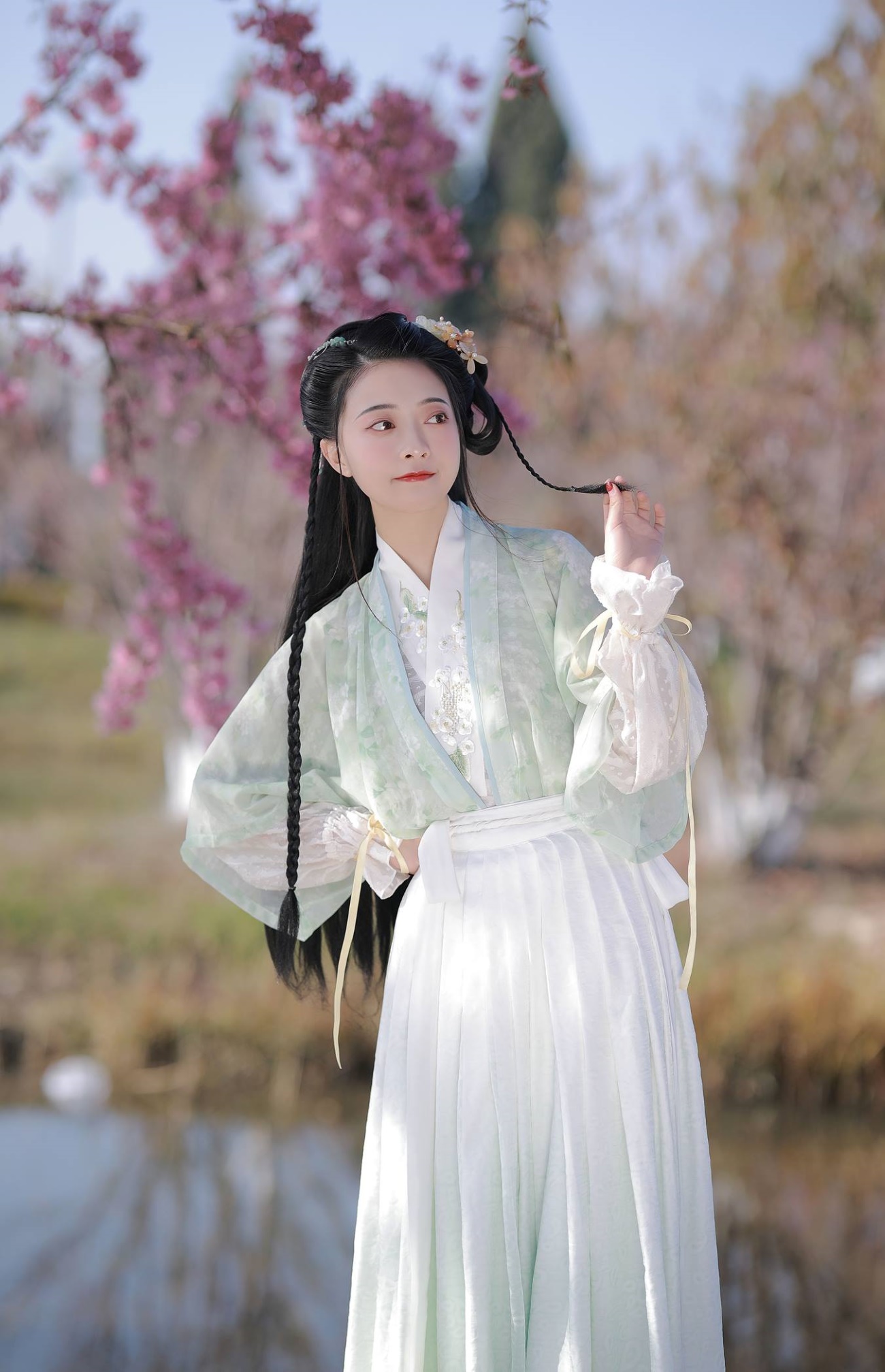 [YITUU艺图语] 2022.03.16 樱花 unFleur [21P/52MB]