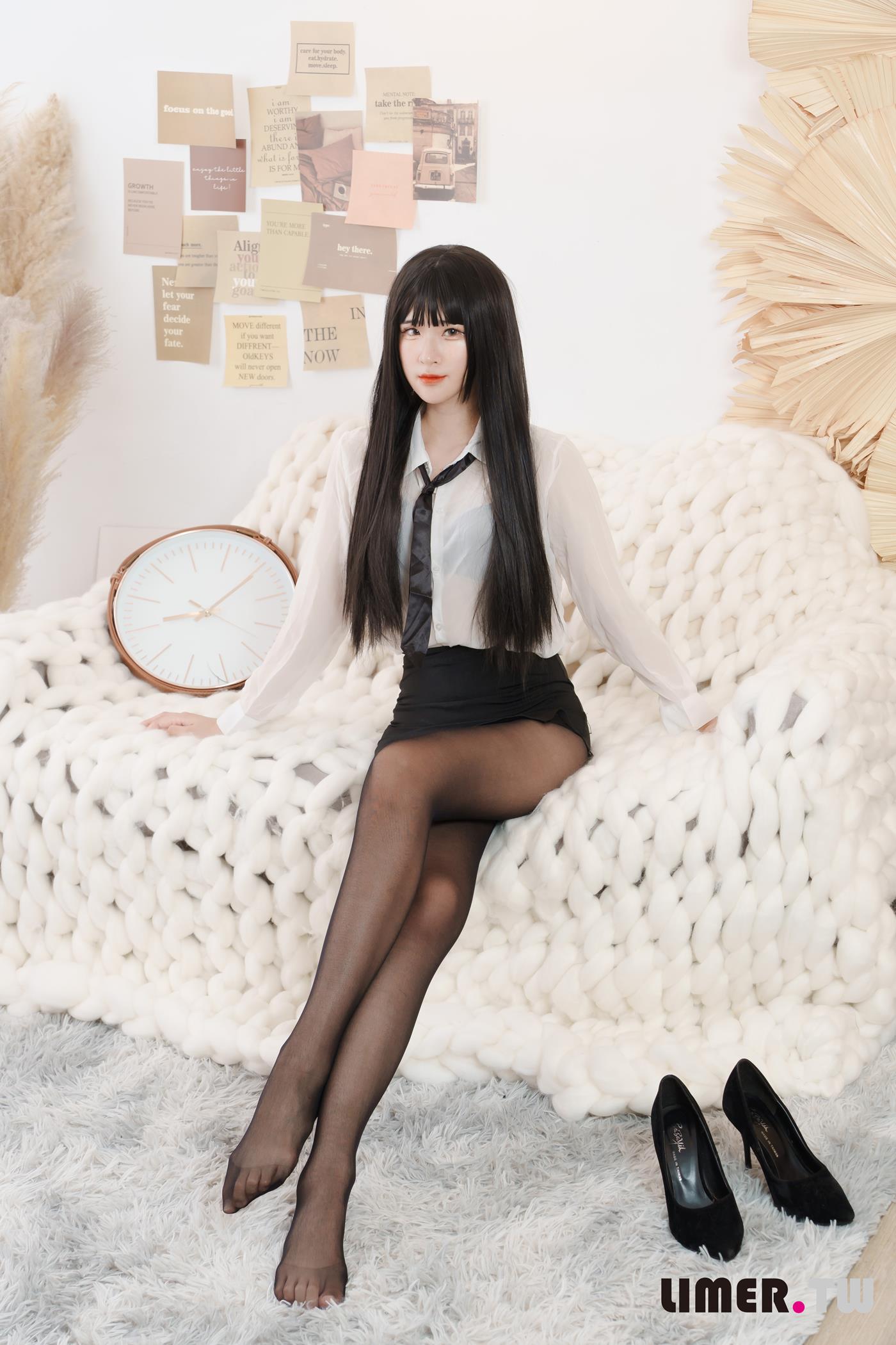 Limerence原创 NO.053 7bao 好痒到底是谁那么可恶不知道我怕TK[78P/1V/4.14GB]