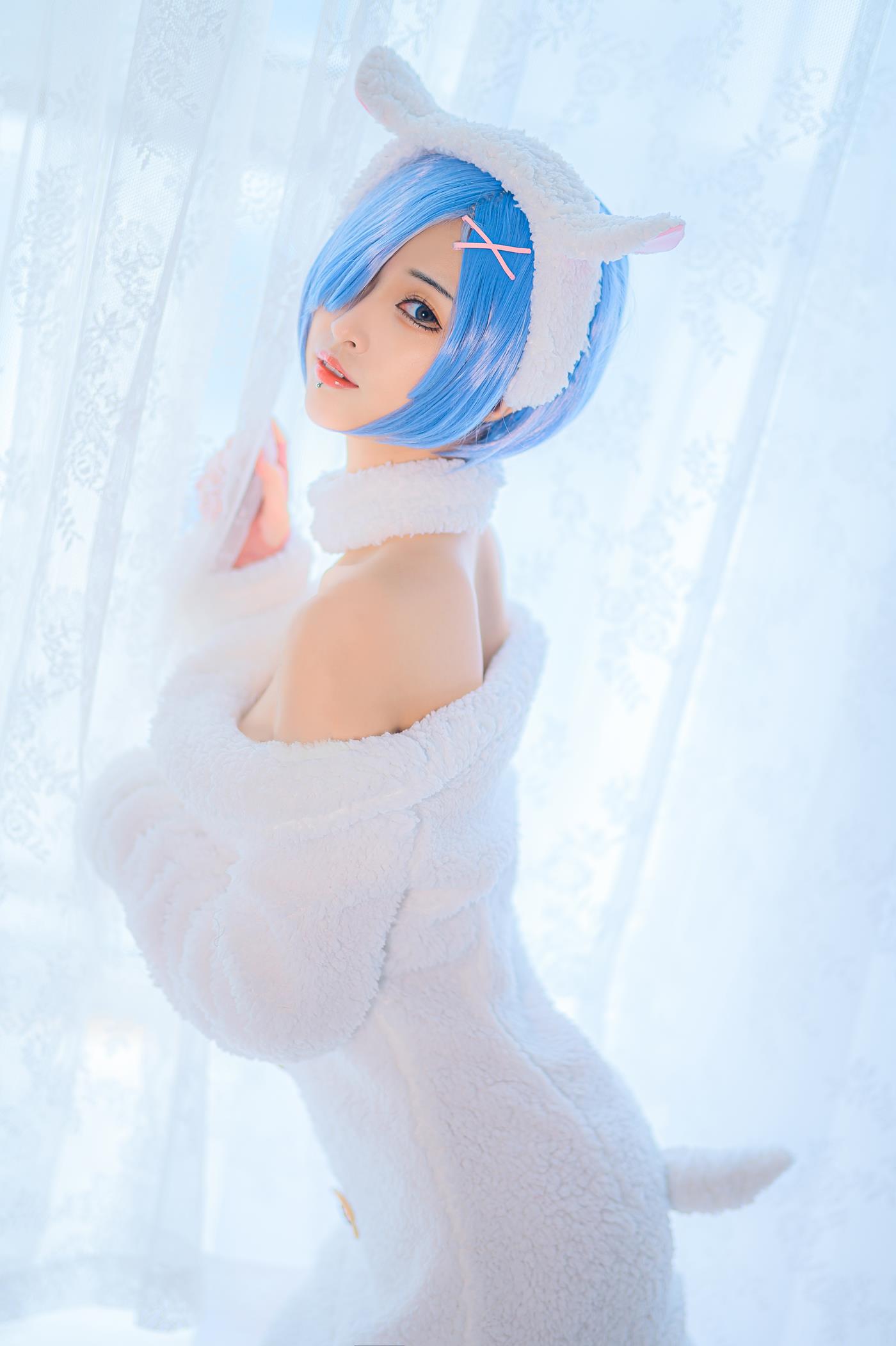 妹抖青  - 蕾姆绵羊[10P/84.6MB]