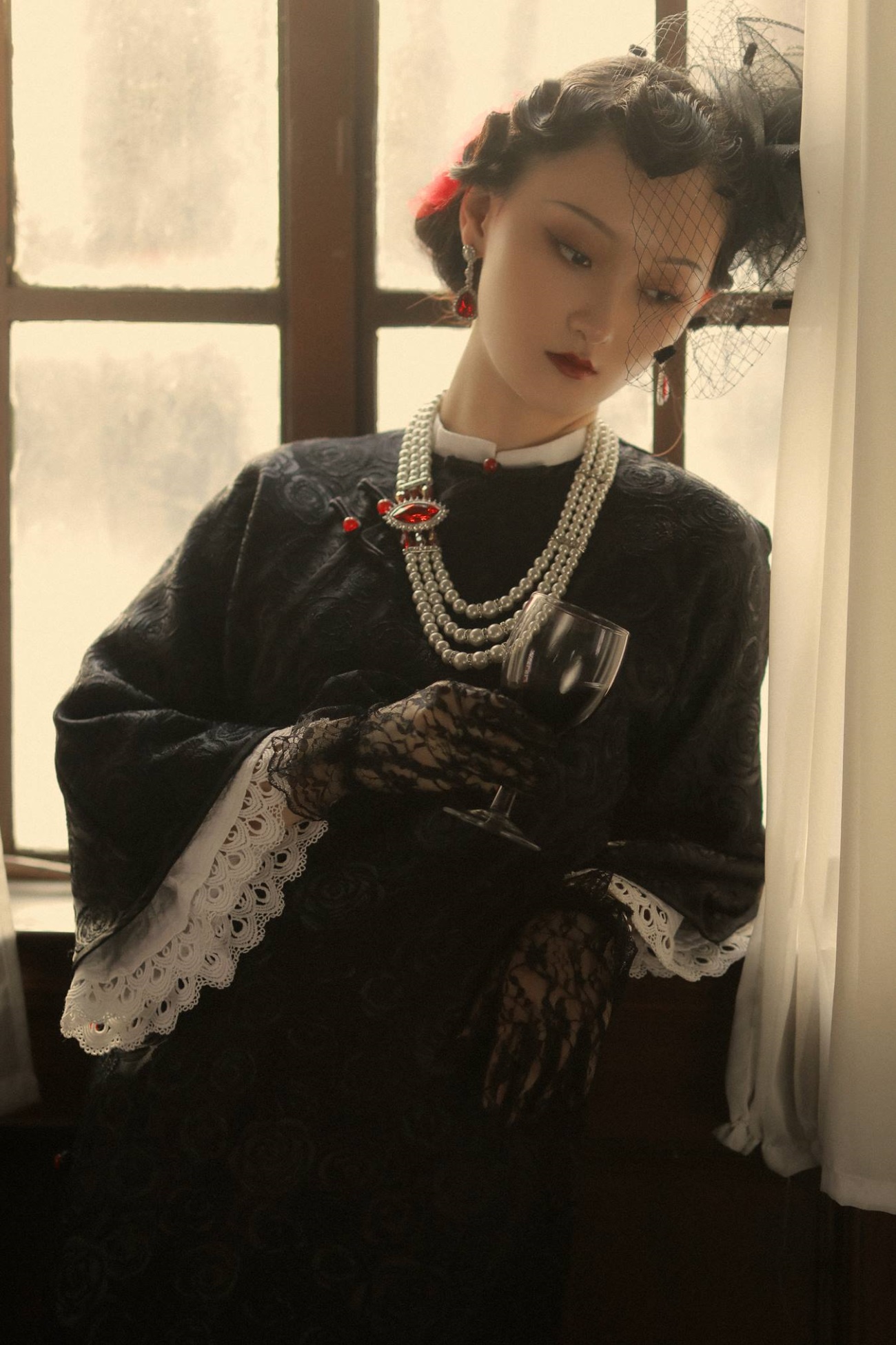 [YITUU艺图语] 2022.03.16 华灯初上 云之是小狐狸吖 [25P/414MB]