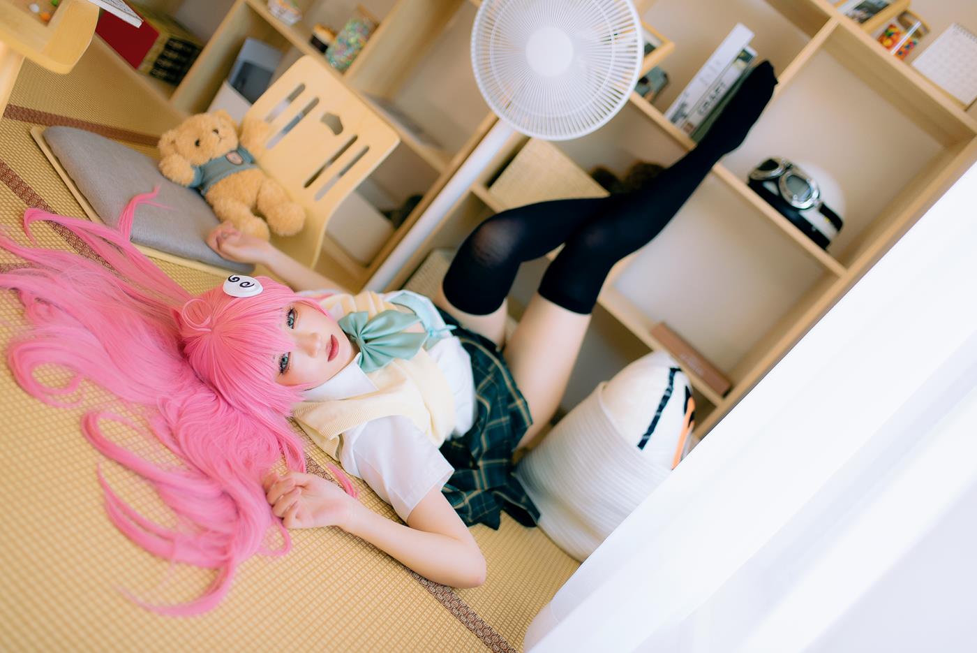 瓦斯塔亚小龙虾 - 校服[17P/155MB]