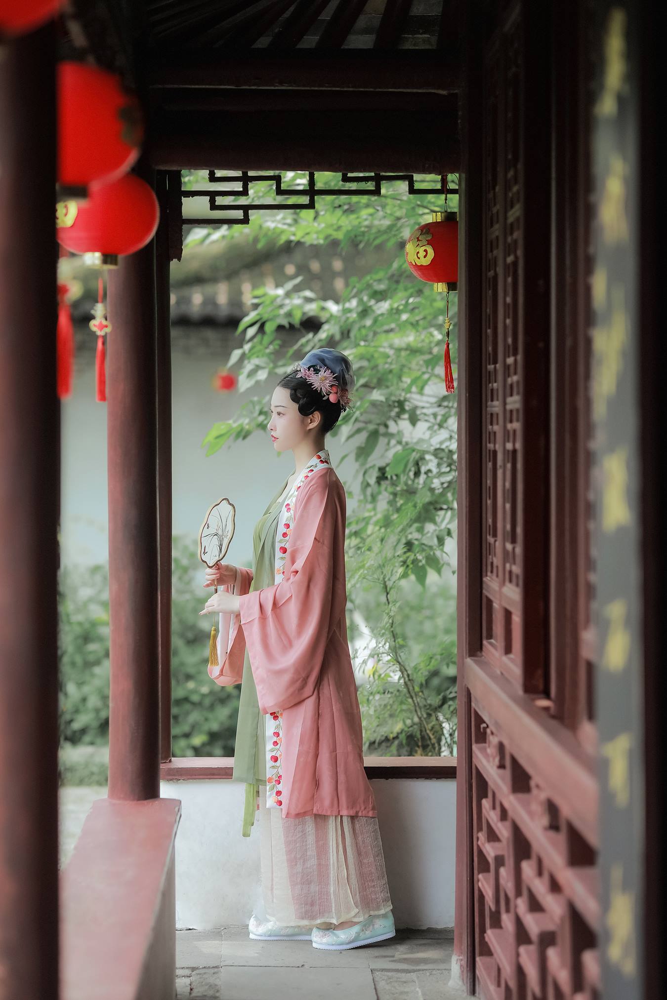 [YITUU艺图语] 2022.03.29 玉楼春 夙虞不是鱼 [22P/435MB]