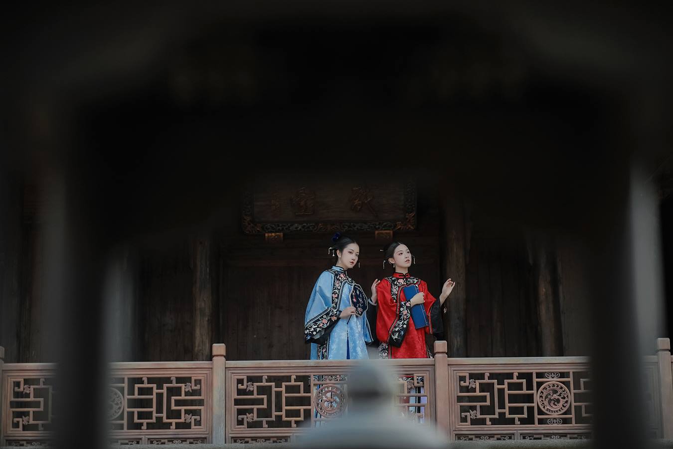 [YITUU艺图语] 2022.03.31 宫墙柳 _喵喵家的小鱼干_ [29P/550MB]