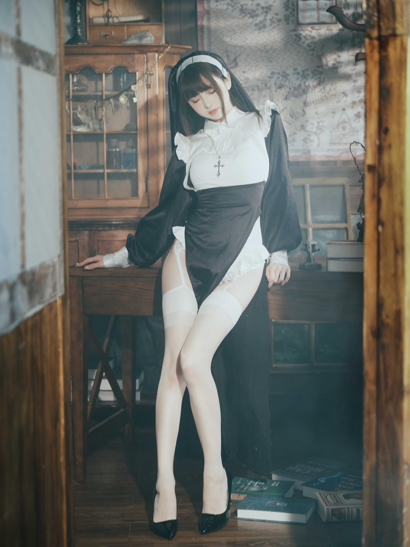 河豚抚子 修女 [15P/65MB]