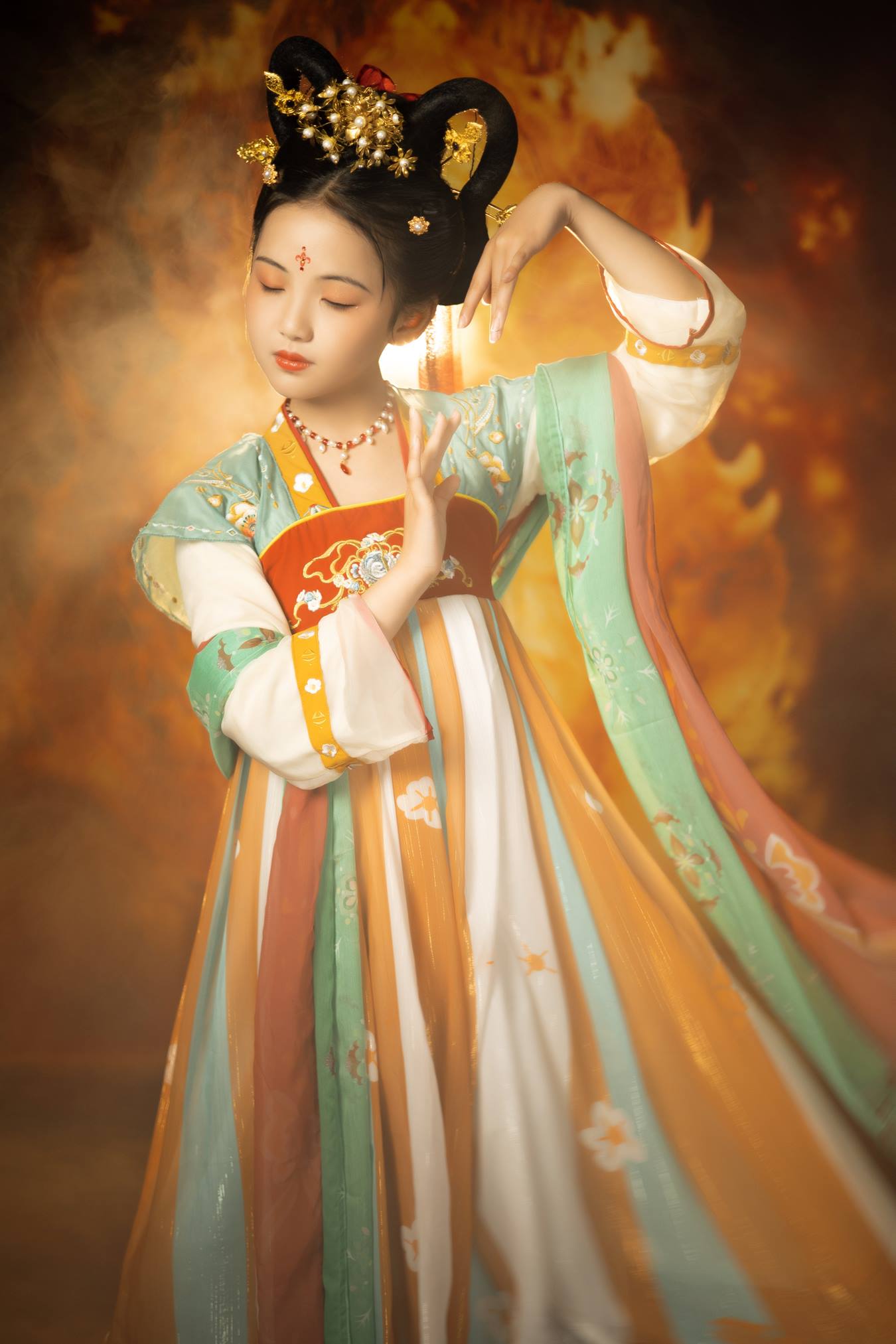 [YITUU艺图语] 2022.03.29 敦煌小仙女 思语 [32P/286MB]