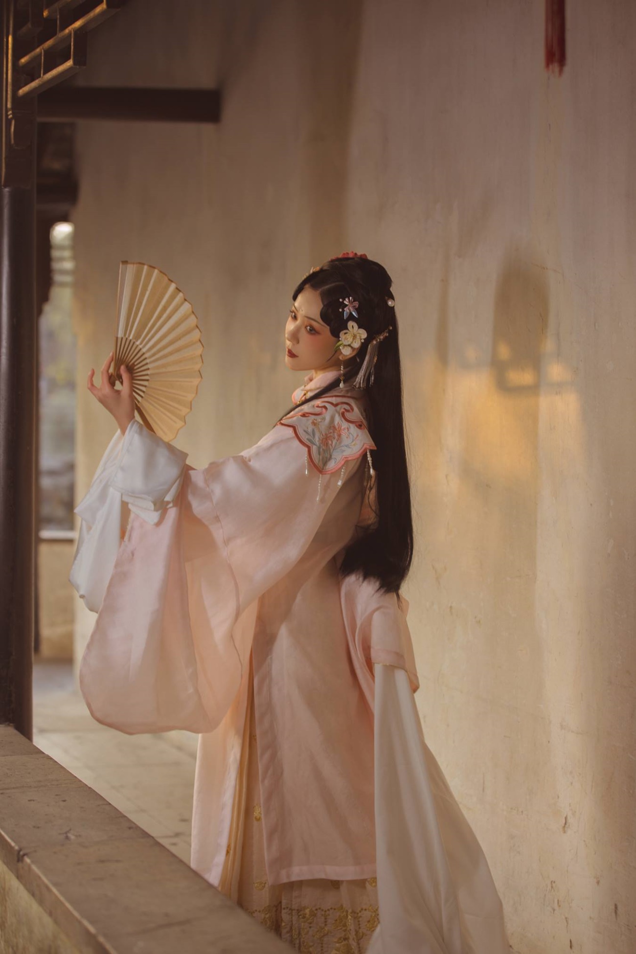 [YITUU艺图语] 2022.03.12 游园惊梦 竹大宝Chiki [34P/221MB]