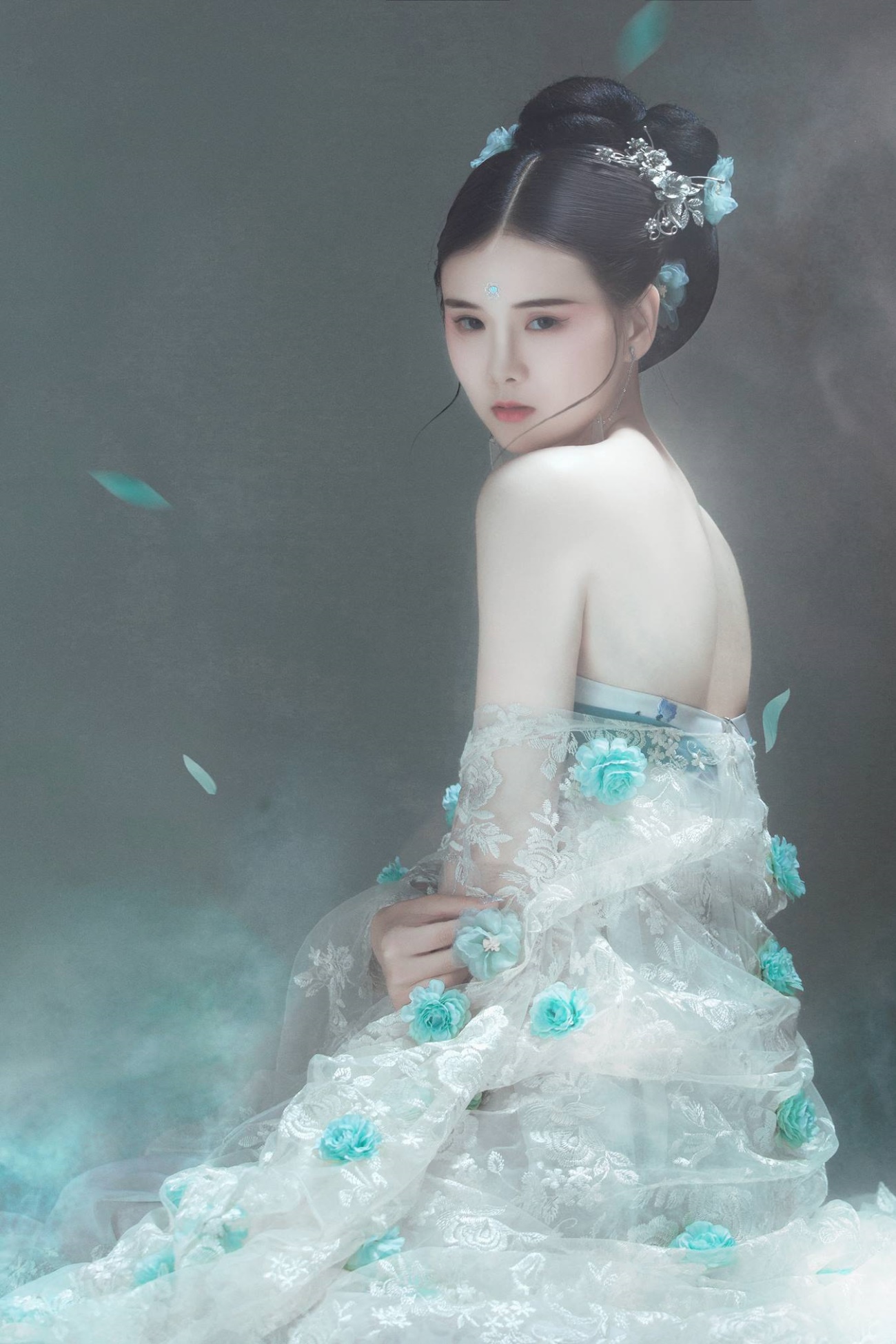 [YITUU艺图语] 2022.03.13 莺啼序 欣宝 [23P/289MB]