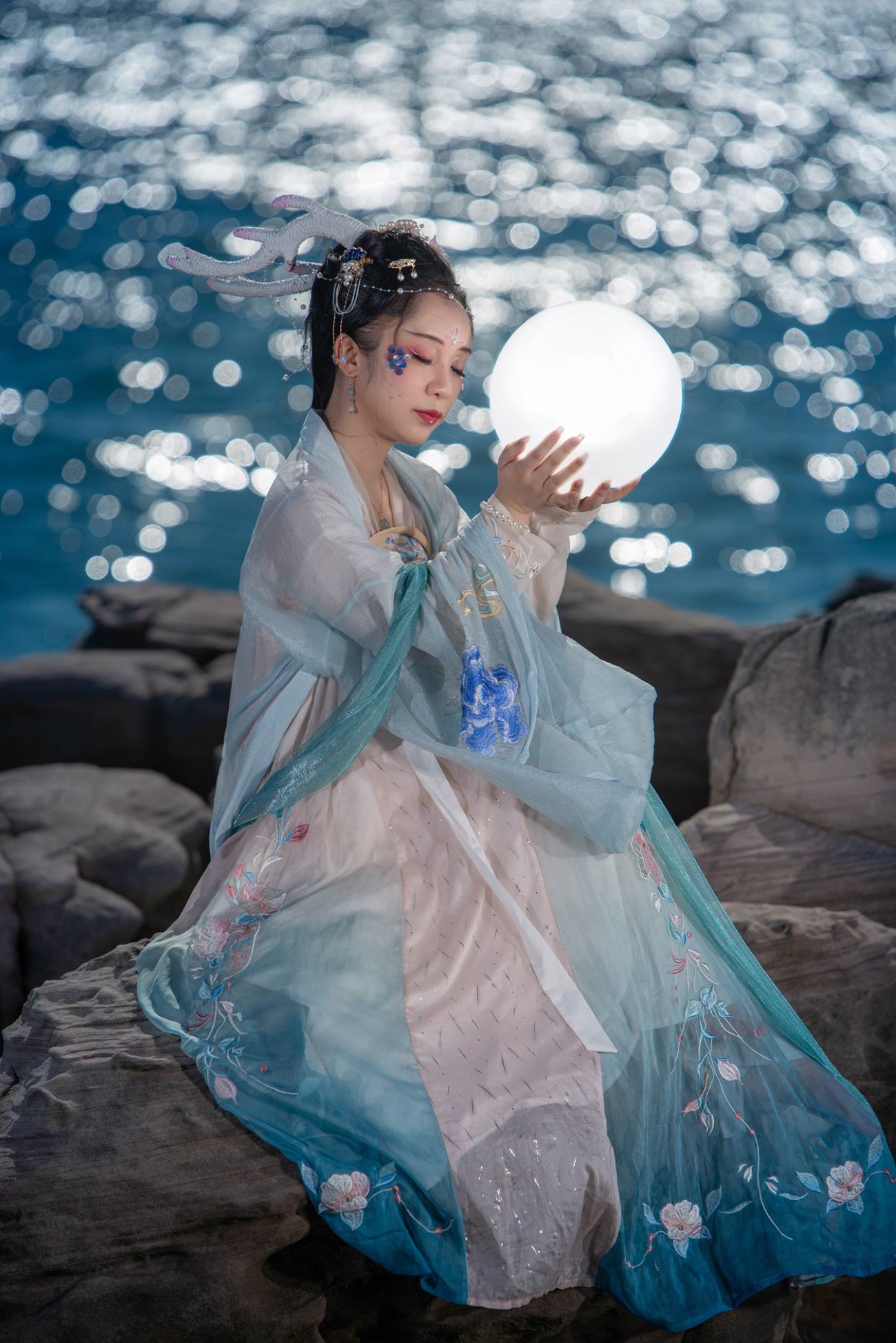 [YITUU艺图语] 2022.03.15 星辰大海 模特合集 [25P/321MB]