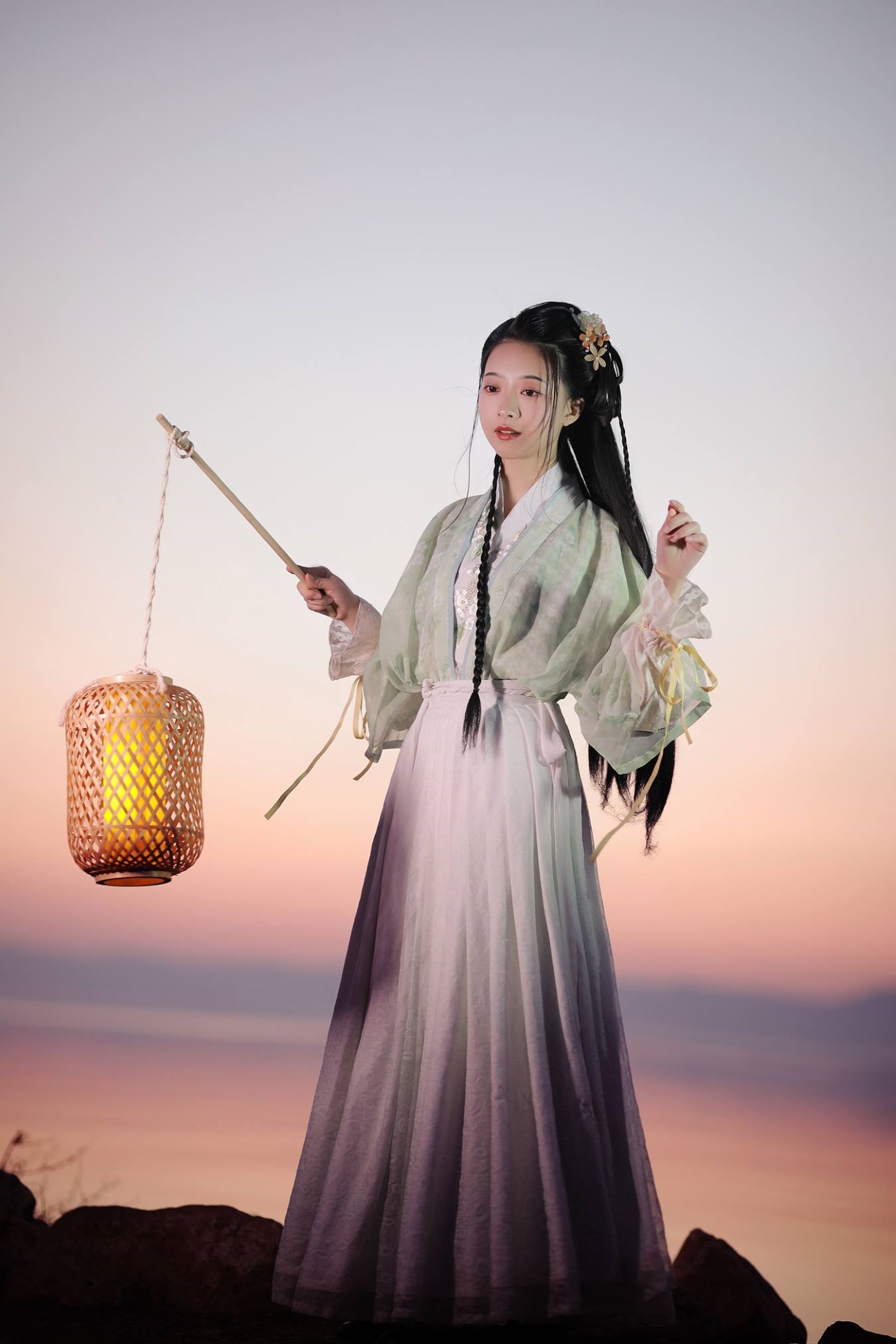 [YITUU艺图语] 2022.03.16 樱花 unFleur [21P/52MB]