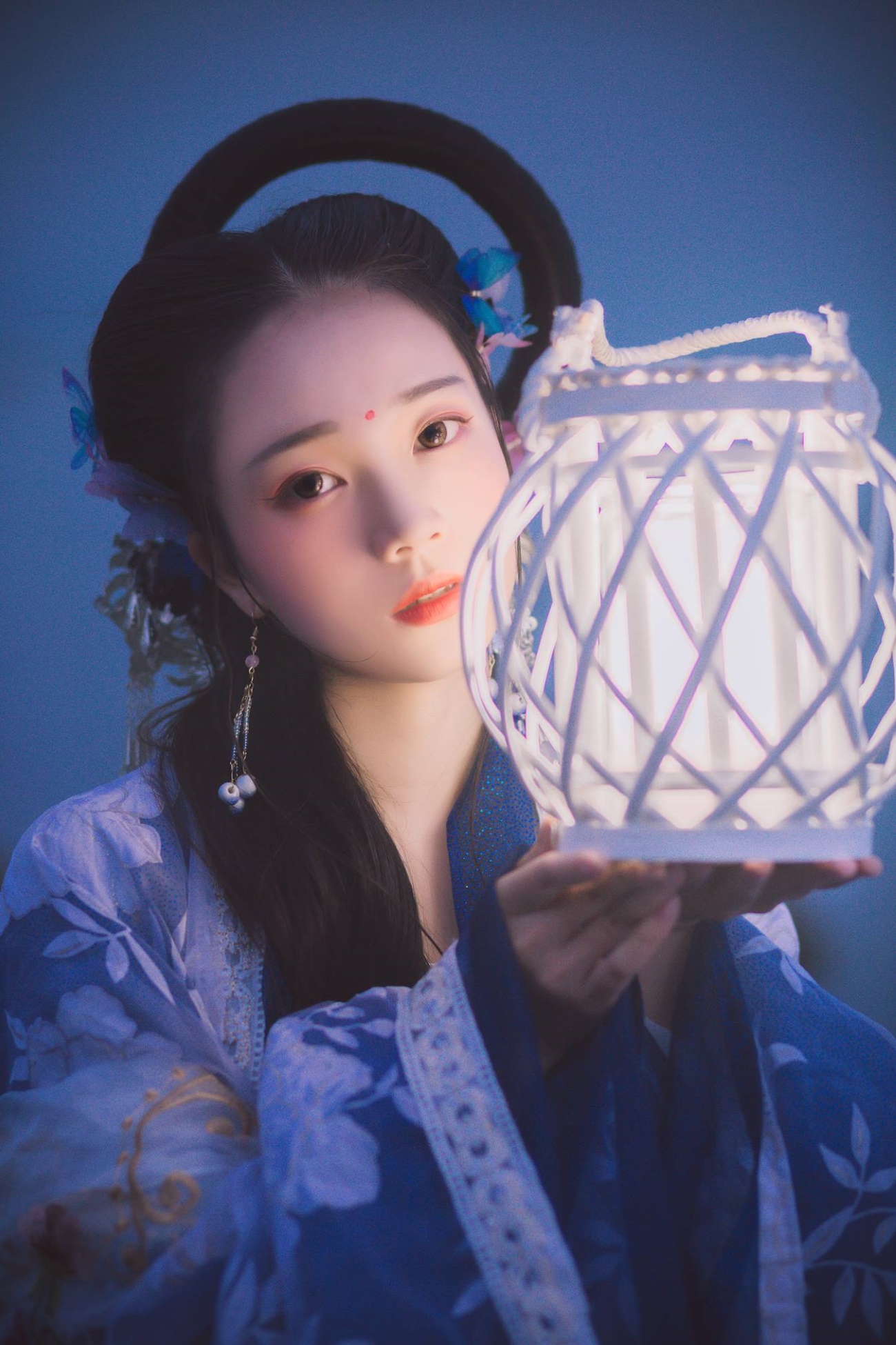 [YITUU艺图语] 2022.03.09 海韵 秋哒哒- [26P/538MB]