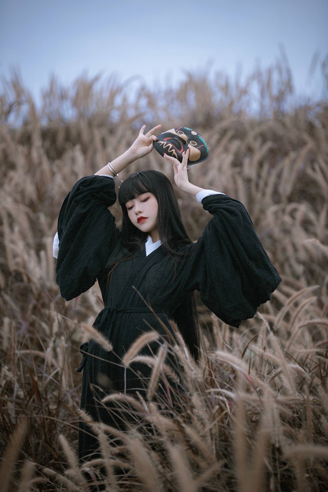 [YITUU艺图语] 2022.03.18 暗河 梨一依 [23P/291MB]